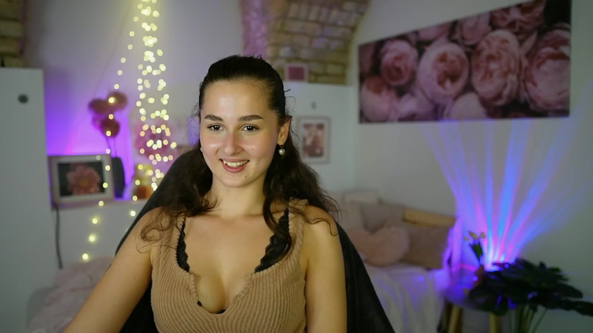 Gallery image thumbnail from Anita_Grey_'s myfreecams stream on, 07/31/2025, 21:12 image 10 of 20