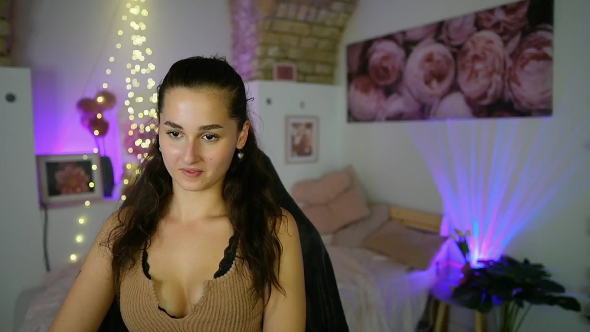 Gallery image thumbnail from Anita_Grey_'s myfreecams stream on, 07/31/2025, 23:30 image 7 of 20
