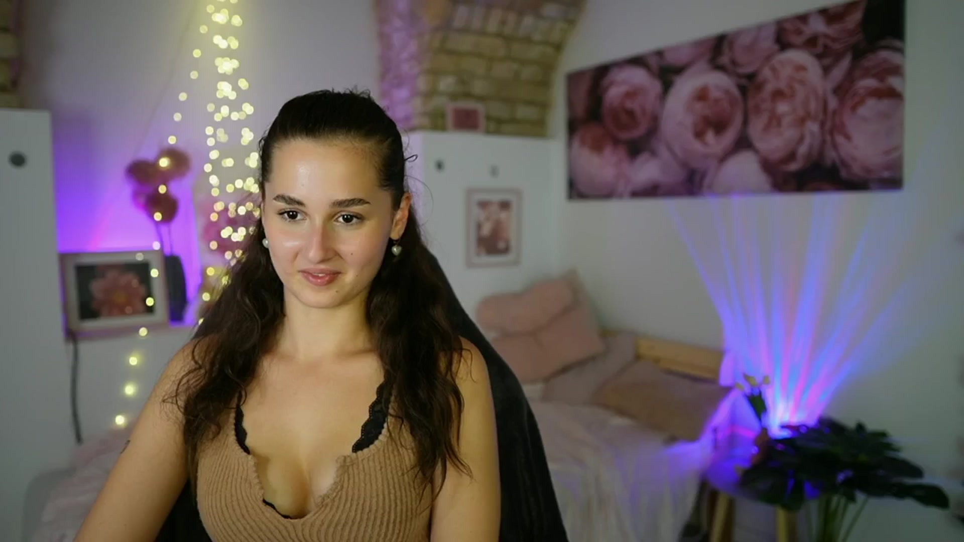 Gallery image thumbnail from Anita_Grey_'s myfreecams stream on, 07/31/2025, 23:30 image 4 of 20