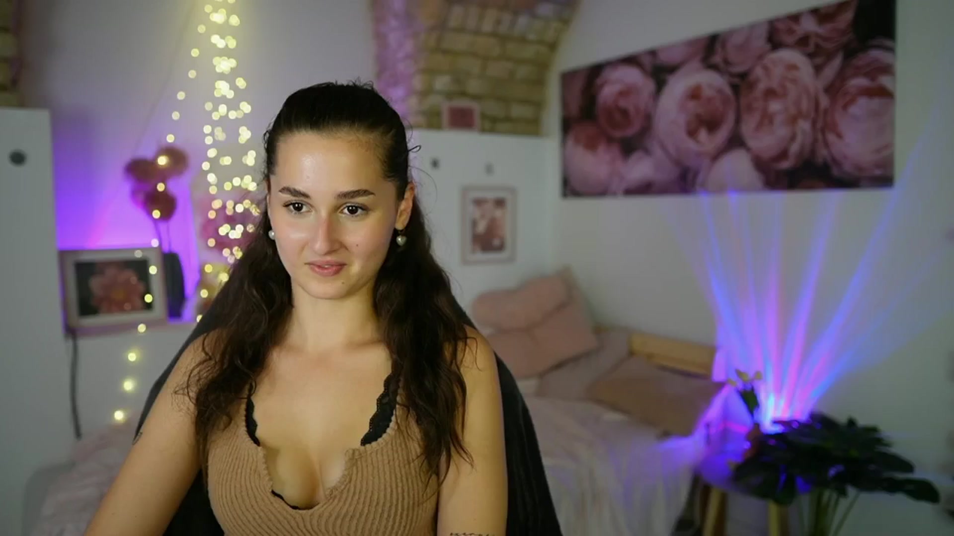 Gallery image thumbnail from Anita_Grey_'s myfreecams stream on, 07/31/2025, 23:30 image 3 of 20