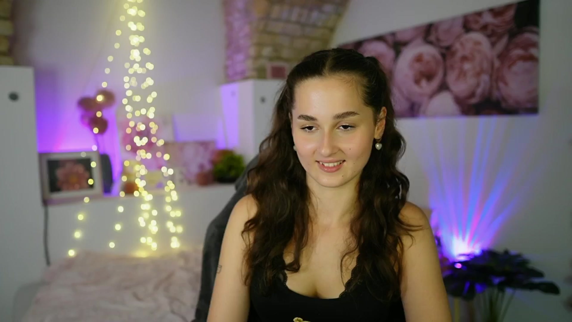 Gallery image thumbnail from Anita_Grey_'s myfreecams stream on, 08/02/2025, 21:46 image 15 of 20