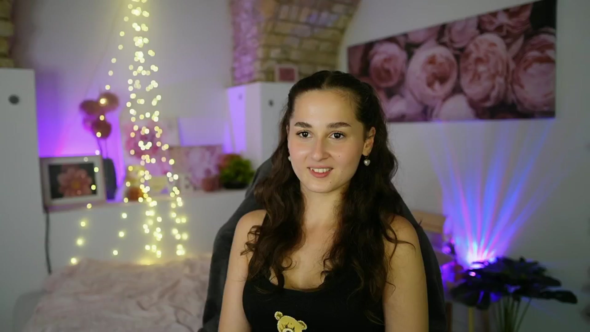 Gallery image thumbnail from Anita_Grey_'s myfreecams stream on, 08/02/2025, 21:46 image 2 of 20