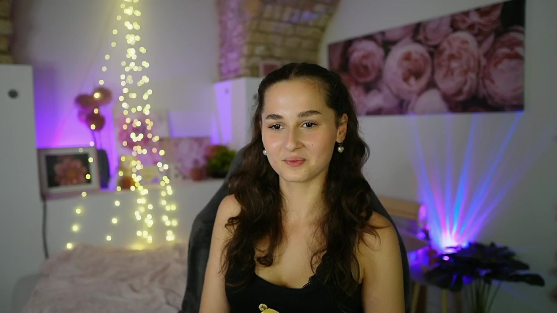 Gallery image thumbnail from Anita_Grey_'s myfreecams stream on, 08/02/2025, 21:46 image 18 of 20