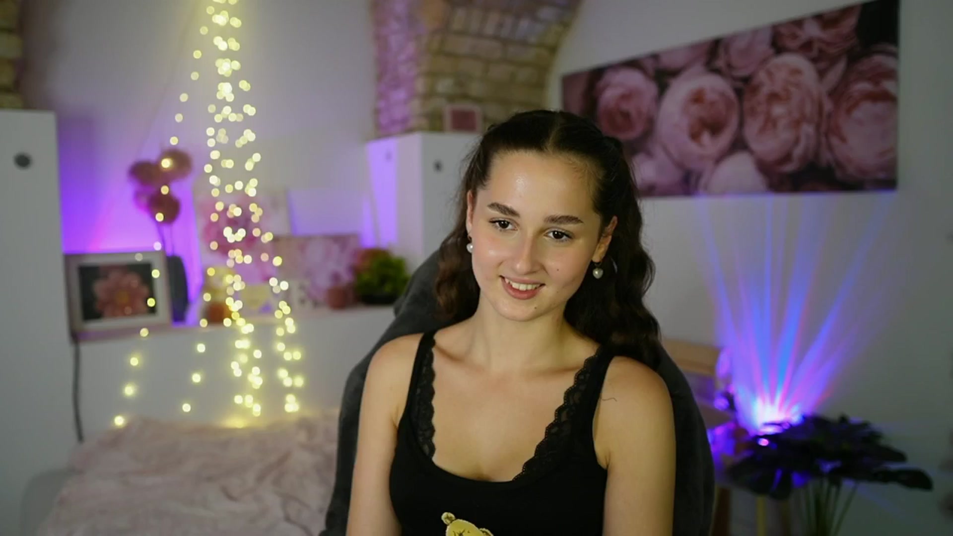Gallery image thumbnail from Anita_Grey_'s myfreecams stream on, 08/02/2025, 21:46 image 12 of 20