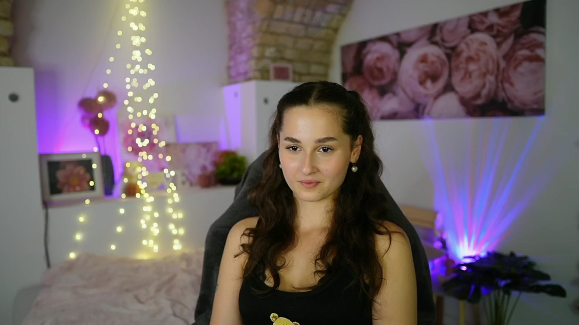 Gallery image thumbnail from Anita_Grey_'s myfreecams stream on, 08/02/2025, 21:46 image 10 of 20