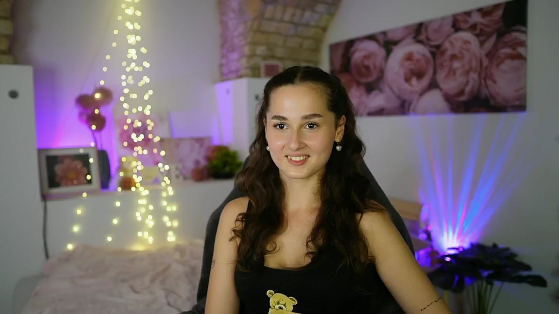 Gallery image thumbnail from Anita_Grey_'s myfreecams stream on, 08/02/2025, 21:46 image 1 of 20
