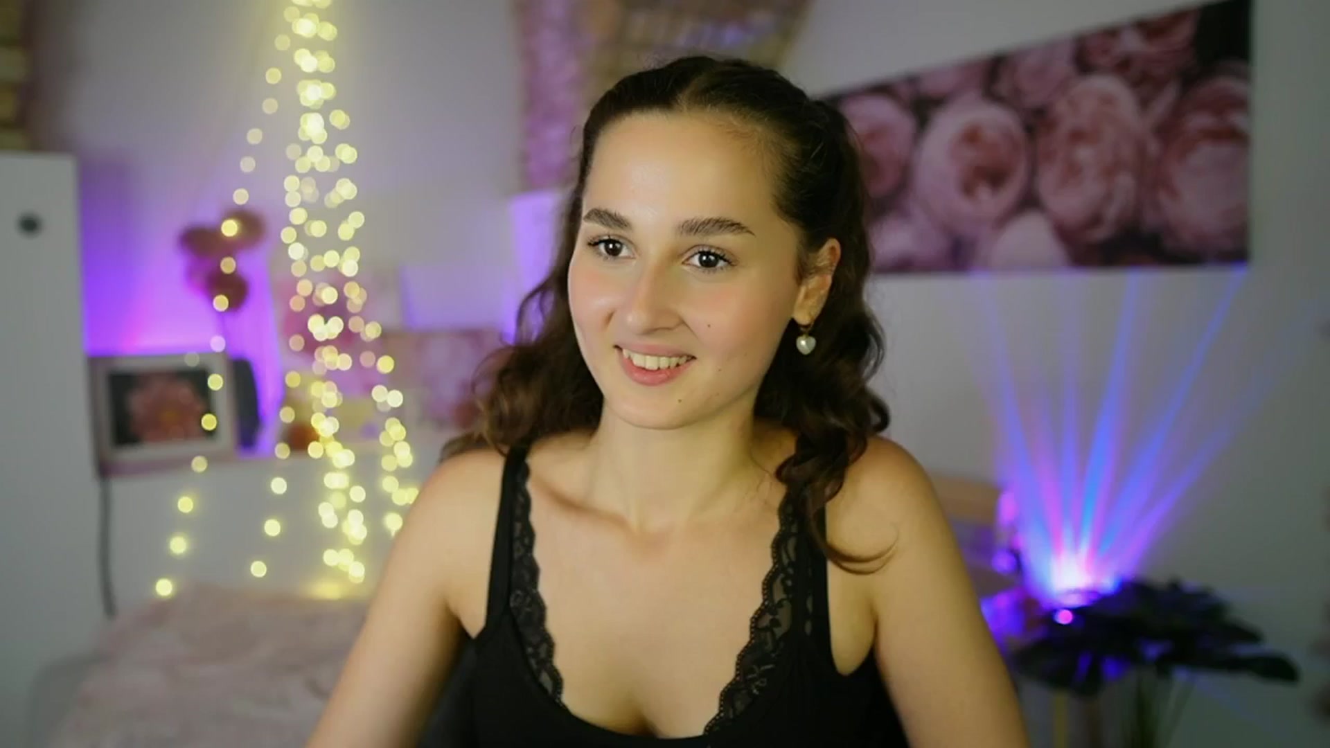 Gallery image thumbnail from Anita_Grey_'s myfreecams stream on, 08/02/2025, 22:25 image 8 of 20