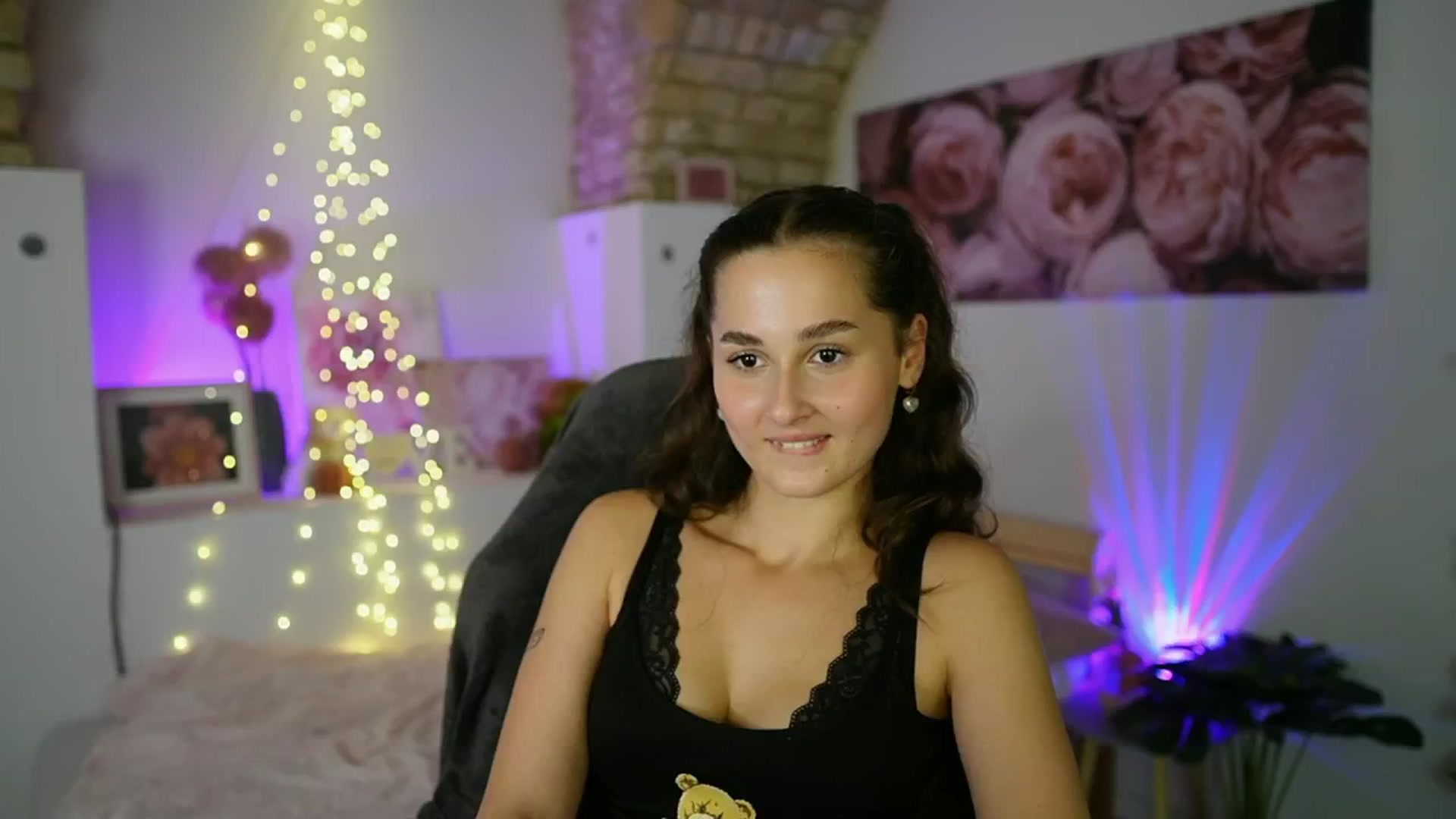 Gallery image thumbnail from Anita_Grey_'s myfreecams stream on, 08/02/2025, 22:25 image 19 of 20