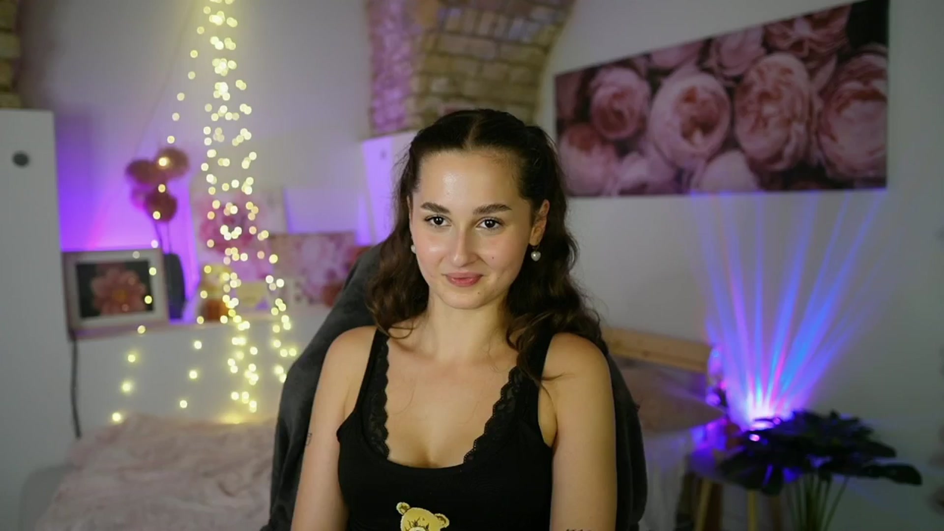 Gallery image thumbnail from Anita_Grey_'s myfreecams stream on, 08/02/2025, 22:25 image 18 of 20