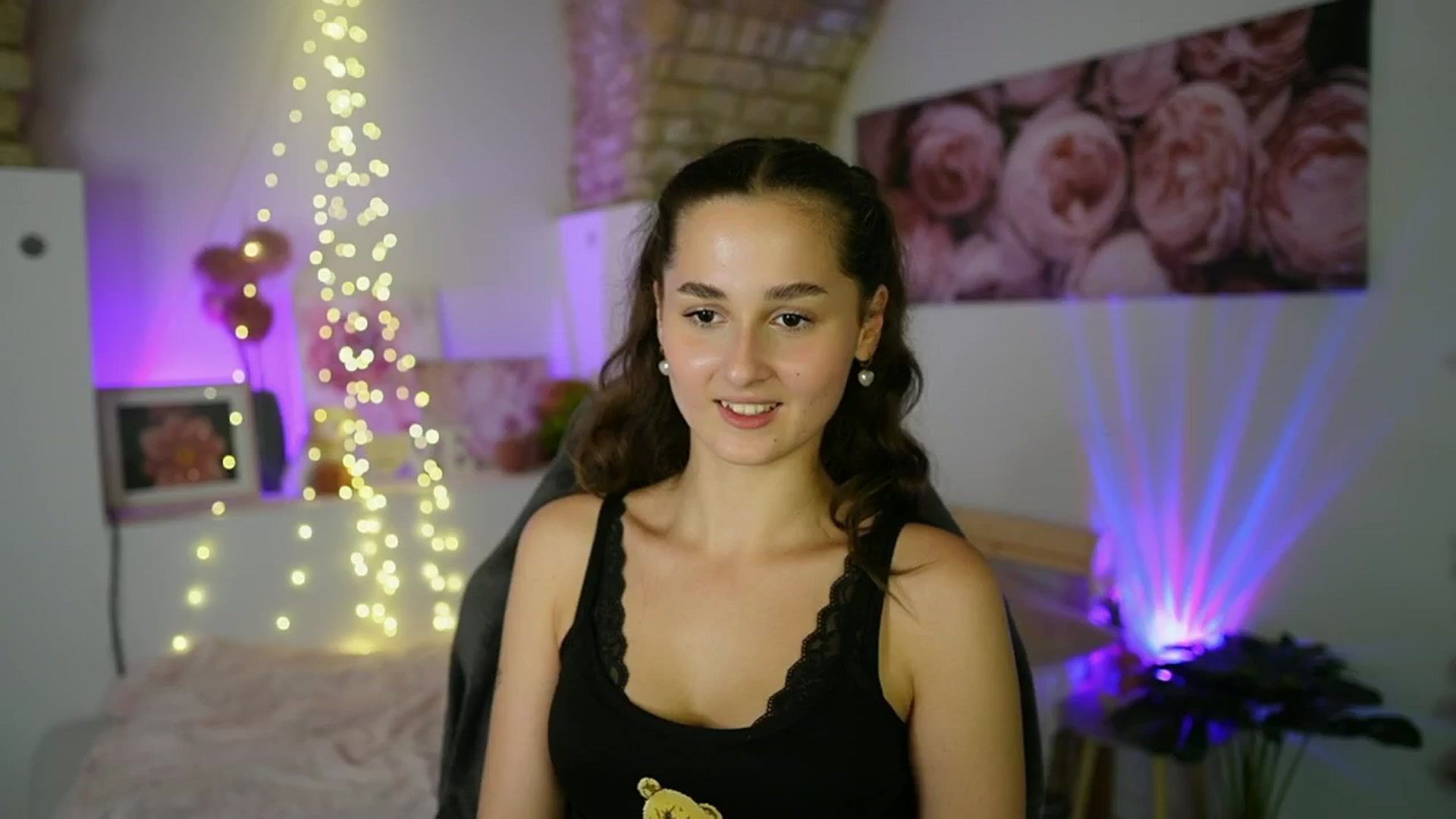 Gallery image thumbnail from Anita_Grey_'s myfreecams stream on, 08/02/2025, 22:25 image 9 of 20