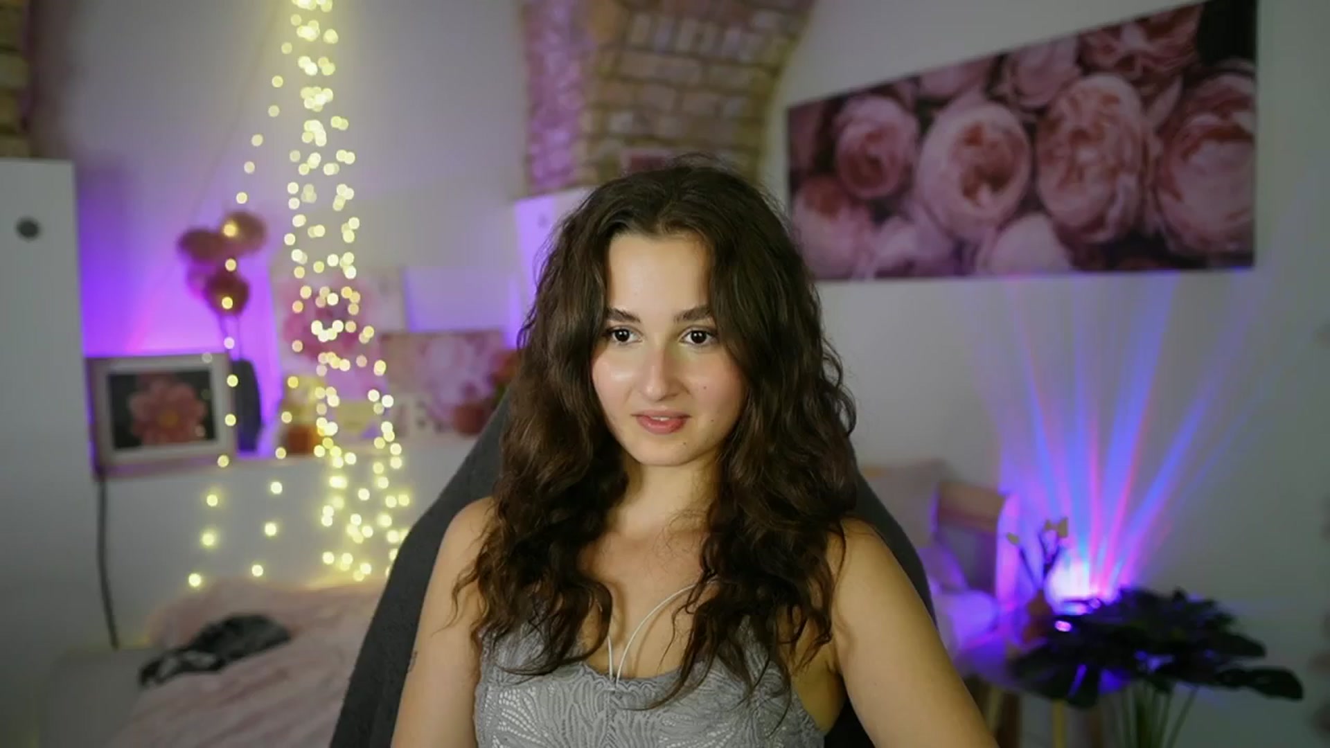 Gallery image thumbnail from Anita_Grey_'s myfreecams stream on, 08/04/2025, 19:52 image 10 of 20