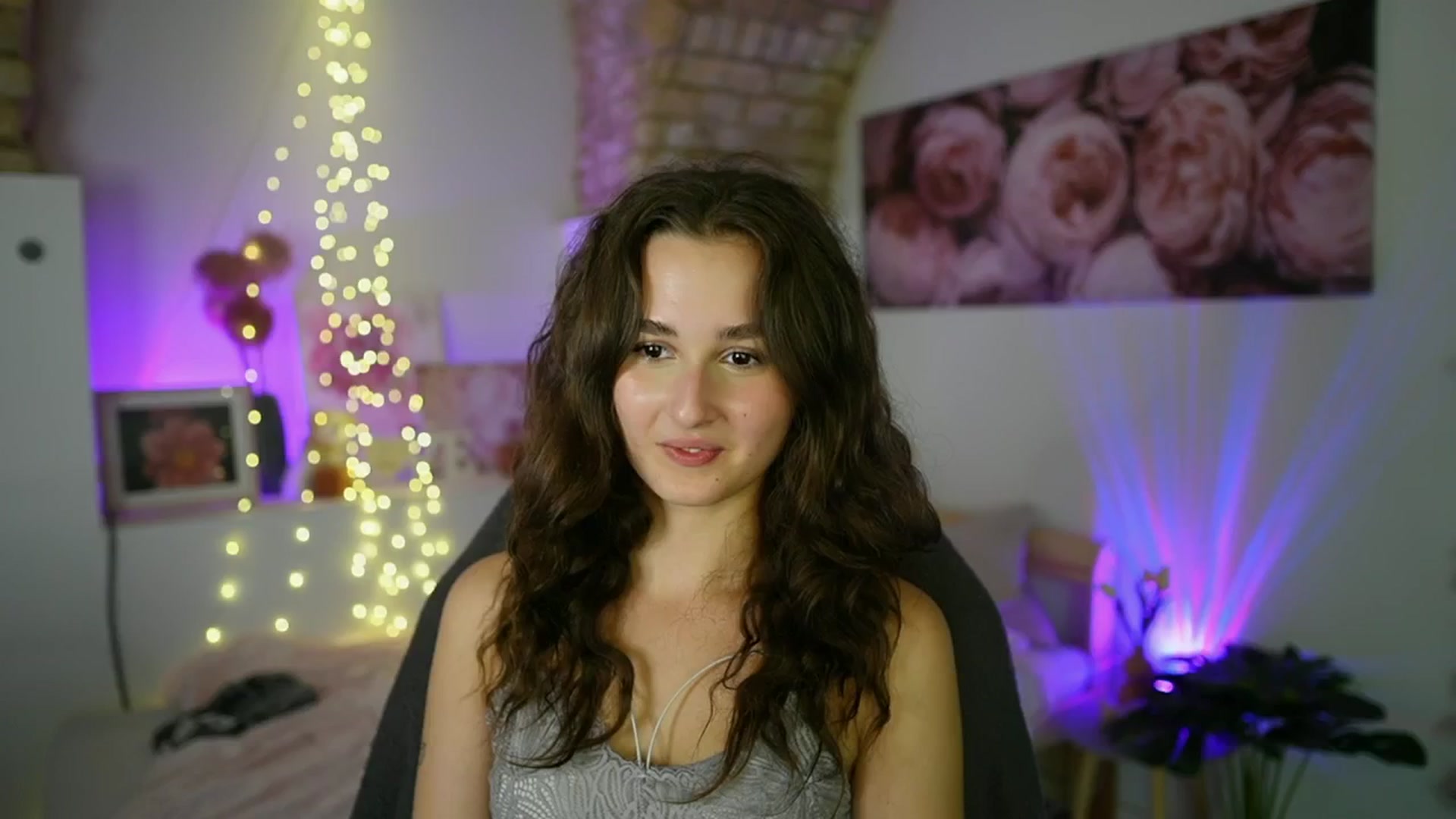 Gallery image thumbnail from Anita_Grey_'s myfreecams stream on, 08/04/2025, 19:52 image 6 of 20