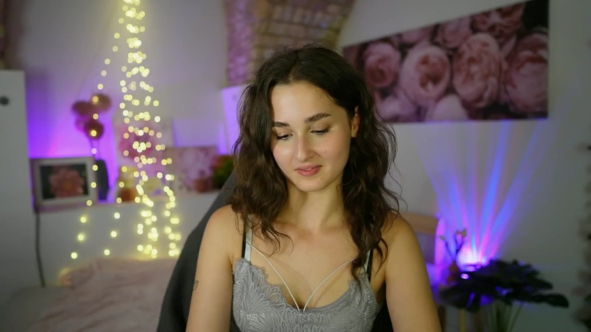 Gallery image thumbnail from Anita_Grey_'s myfreecams stream on, 08/04/2025, 23:23 image 4 of 20
