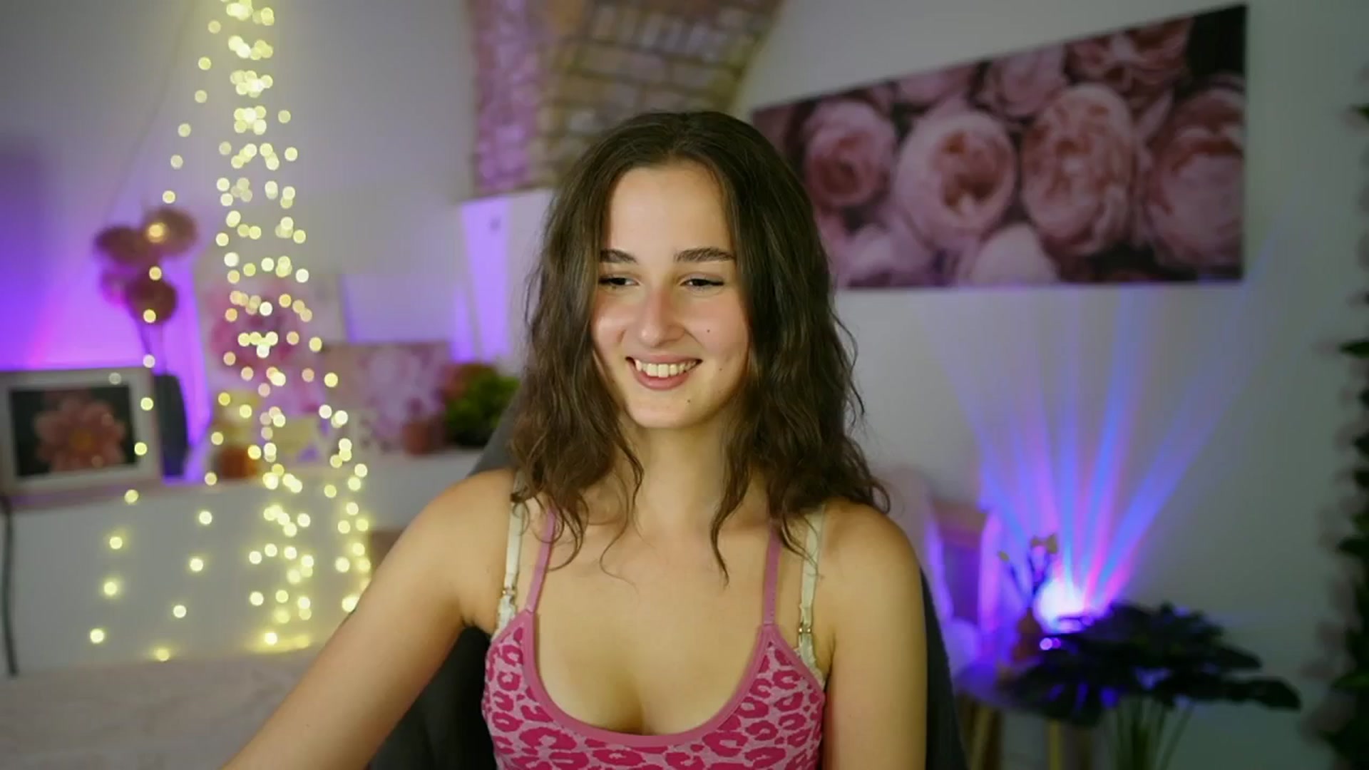 Gallery image thumbnail from Anita_Grey_'s myfreecams stream on, 08/07/2025, 19:21 image 2 of 20