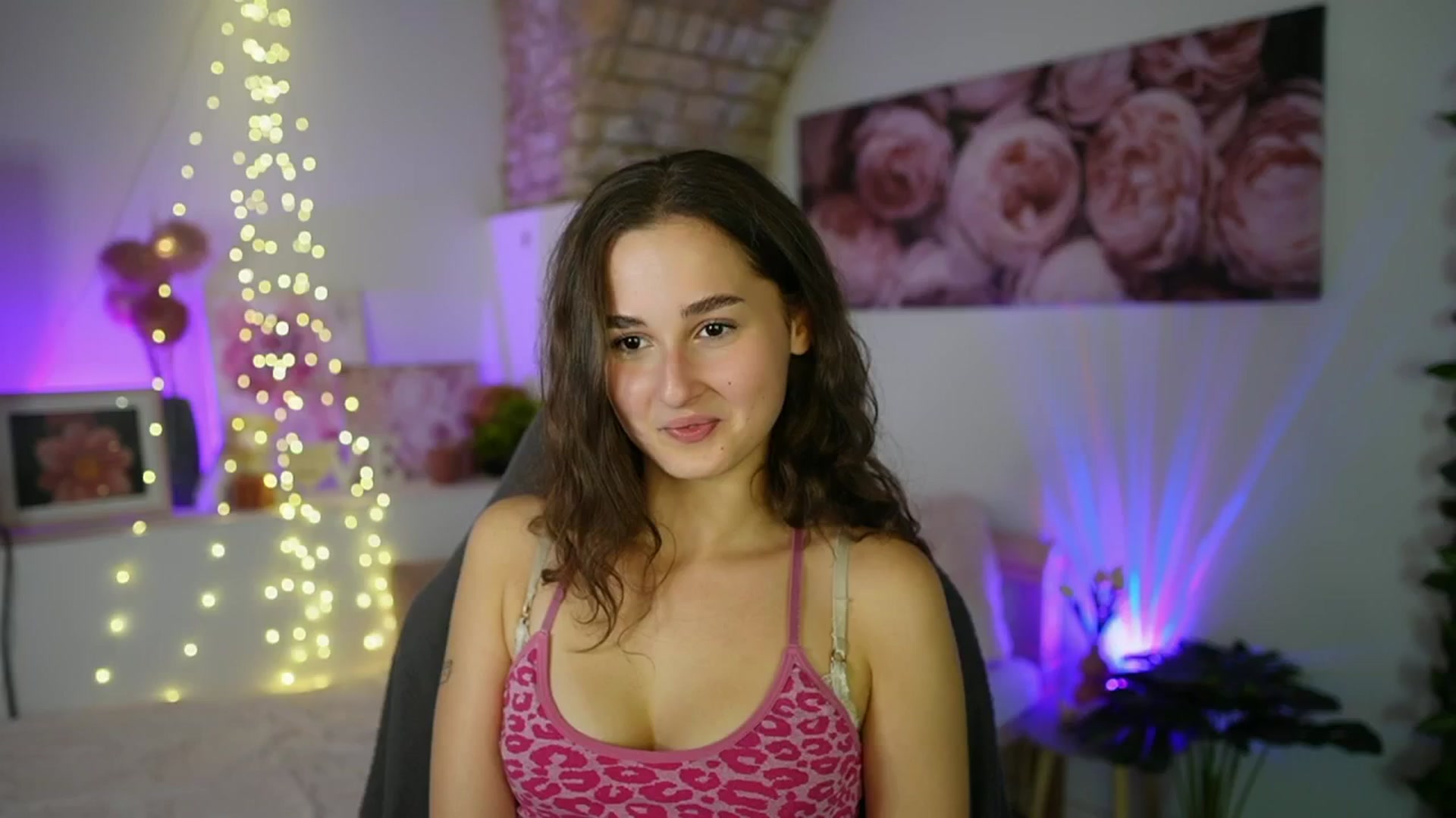 Gallery image thumbnail from Anita_Grey_'s myfreecams stream on, 08/07/2025, 19:21 image 4 of 20