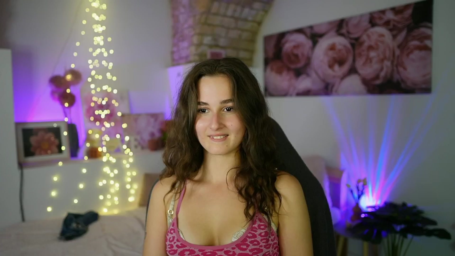 Gallery image thumbnail from Anita_Grey_'s myfreecams stream on, 08/07/2025, 20:05 image 1 of 20