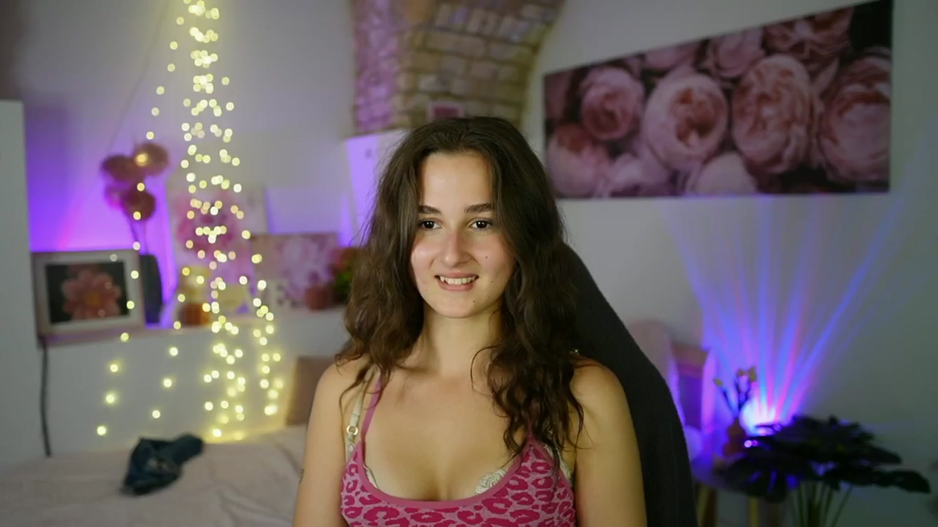 Gallery image thumbnail from Anita_Grey_'s myfreecams stream on, 08/07/2025, 20:05 image 2 of 20