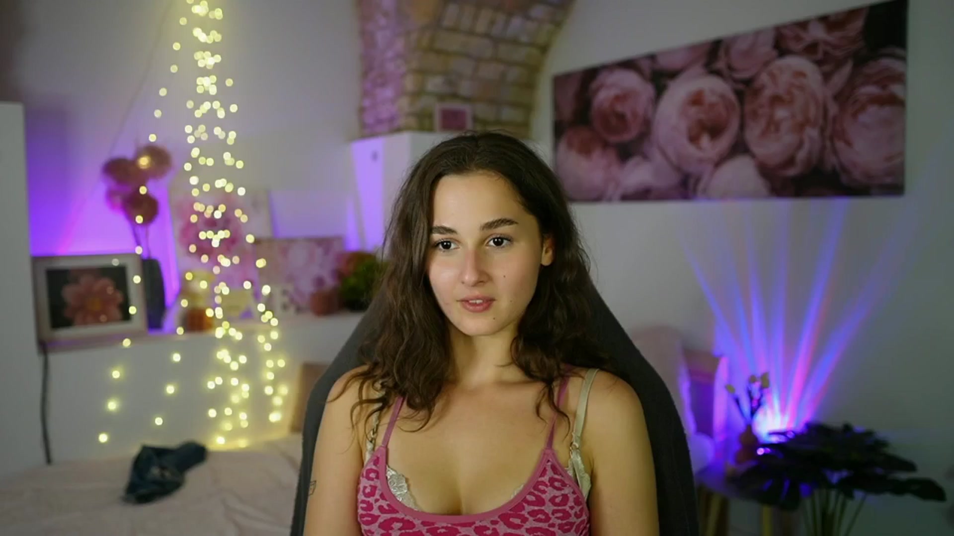 Gallery image thumbnail from Anita_Grey_'s myfreecams stream on, 08/07/2025, 21:15 image 1 of 20