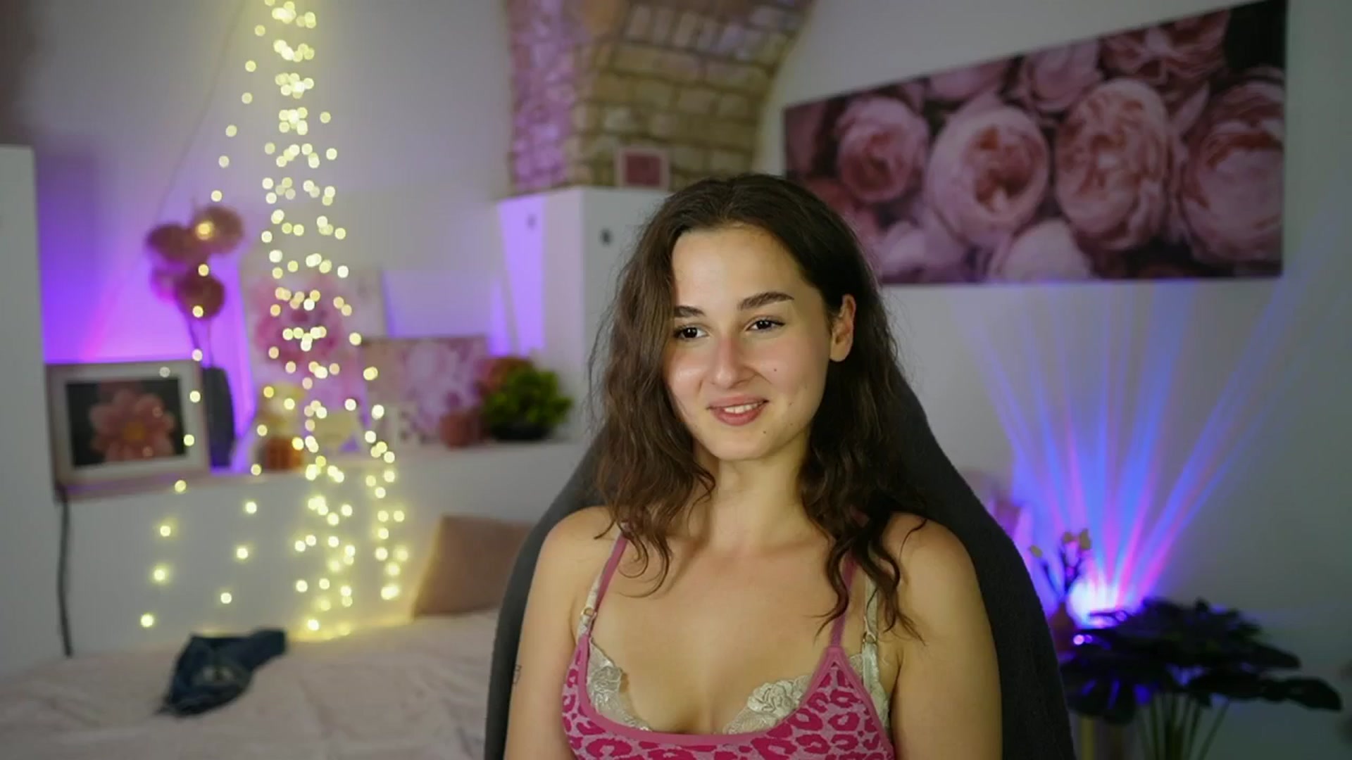 Gallery image thumbnail from Anita_Grey_'s myfreecams stream on, 08/07/2025, 22:40 image 14 of 20
