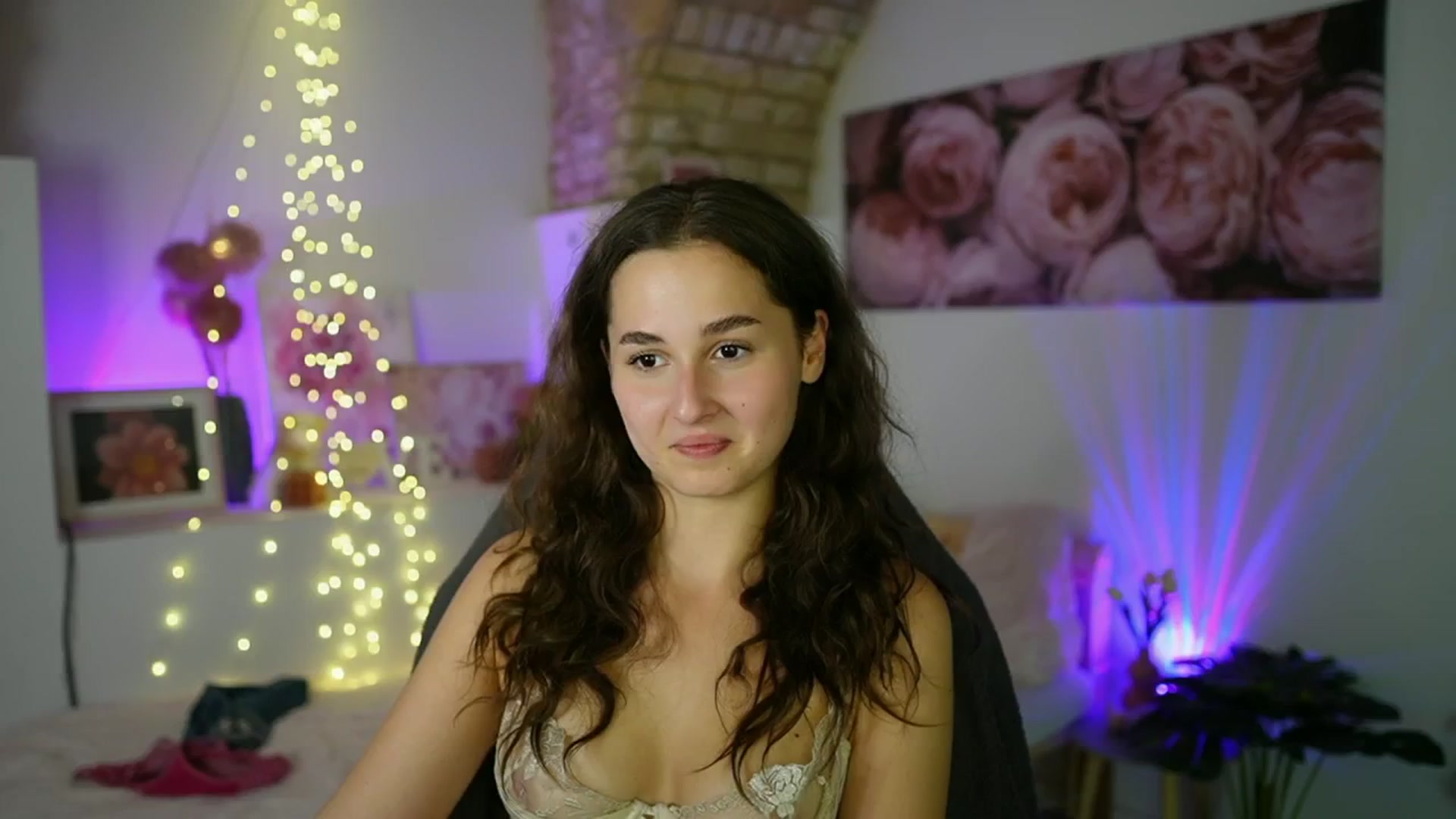 Gallery image thumbnail from Anita_Grey_'s myfreecams stream on, 08/07/2025, 23:05 image 19 of 20