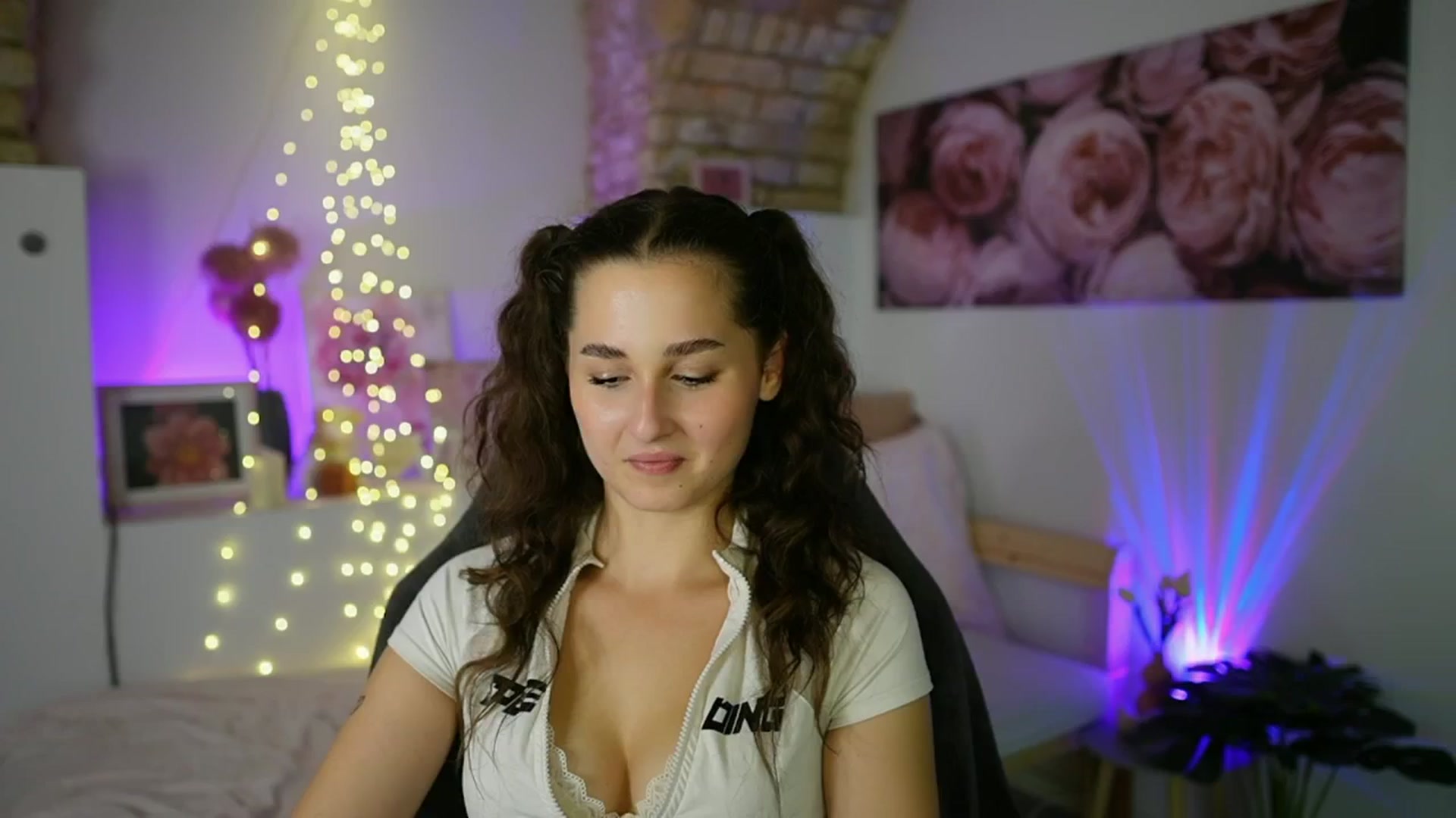 Gallery image thumbnail from Anita_Grey_'s myfreecams stream on, 08/10/2025, 22:11 image 16 of 20