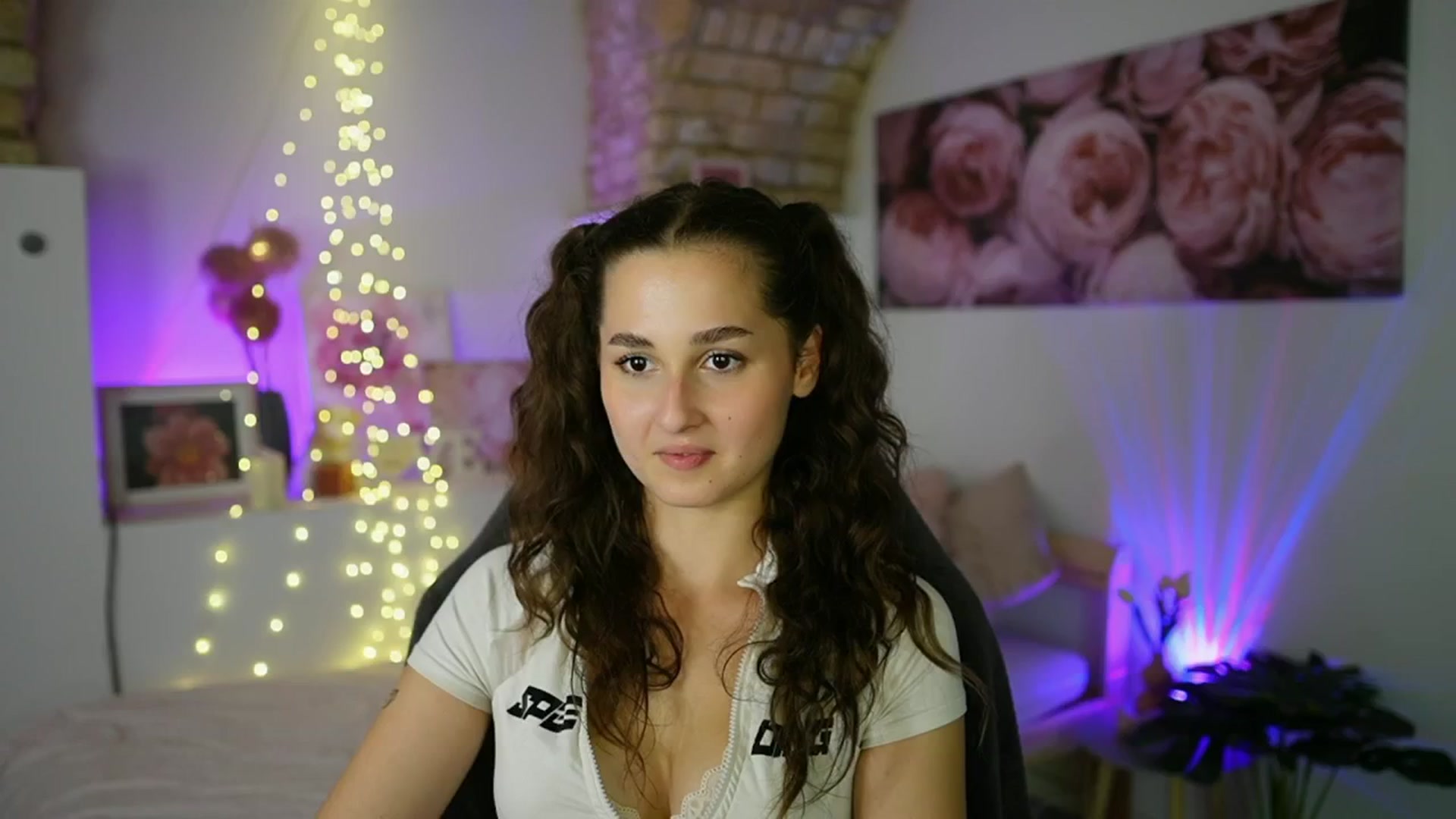 Gallery image thumbnail from Anita_Grey_'s myfreecams stream on, 08/10/2025, 22:56 image 7 of 20