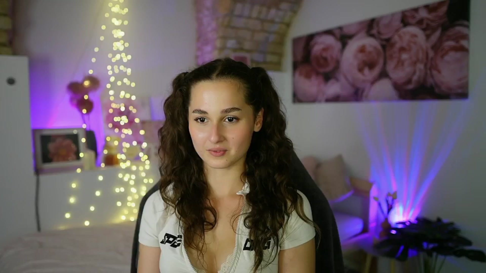 Gallery image thumbnail from Anita_Grey_'s myfreecams stream on, 08/10/2025, 22:56 image 5 of 20