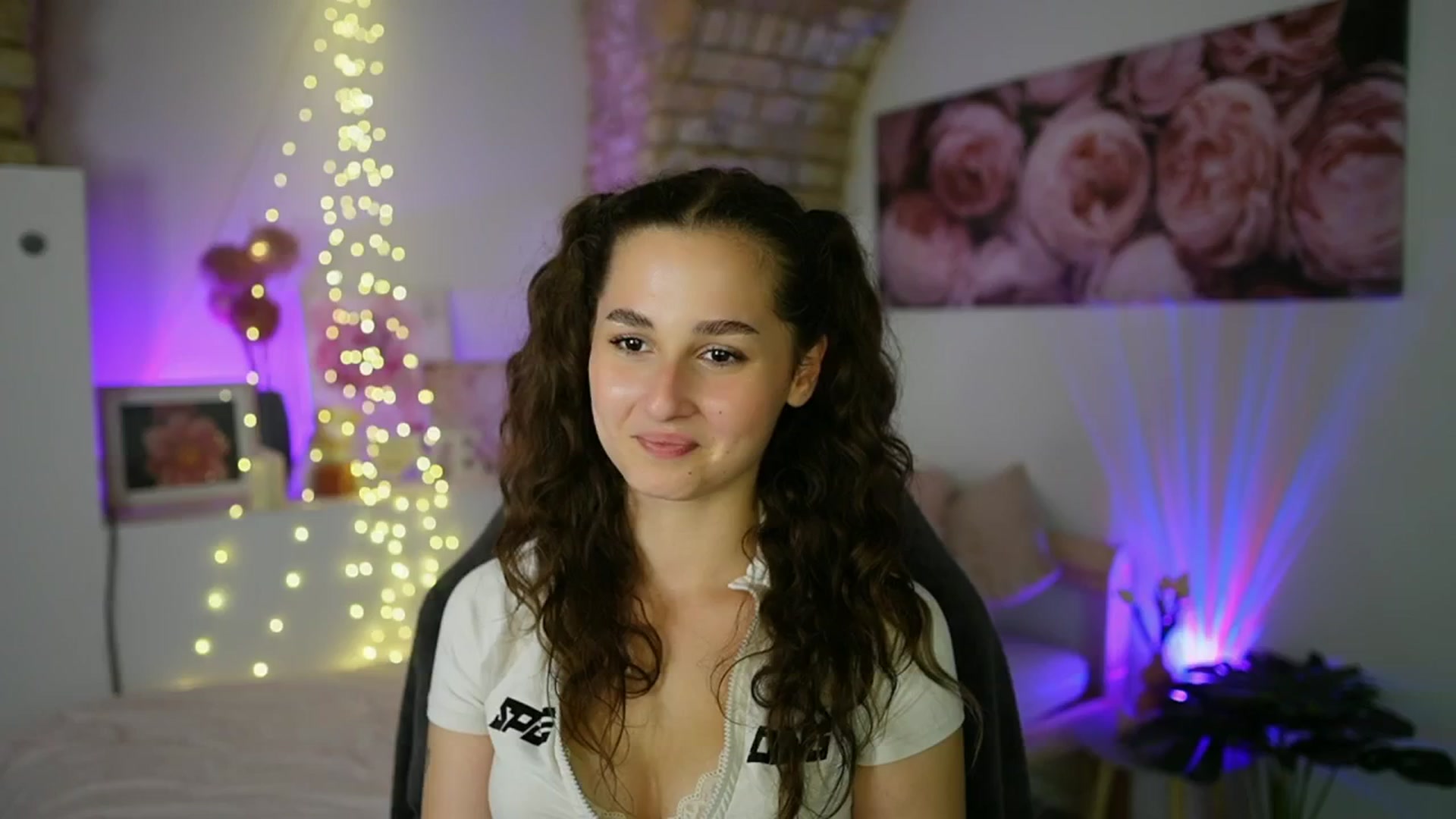 Gallery image thumbnail from Anita_Grey_'s myfreecams stream on, 08/10/2025, 22:56 image 3 of 20