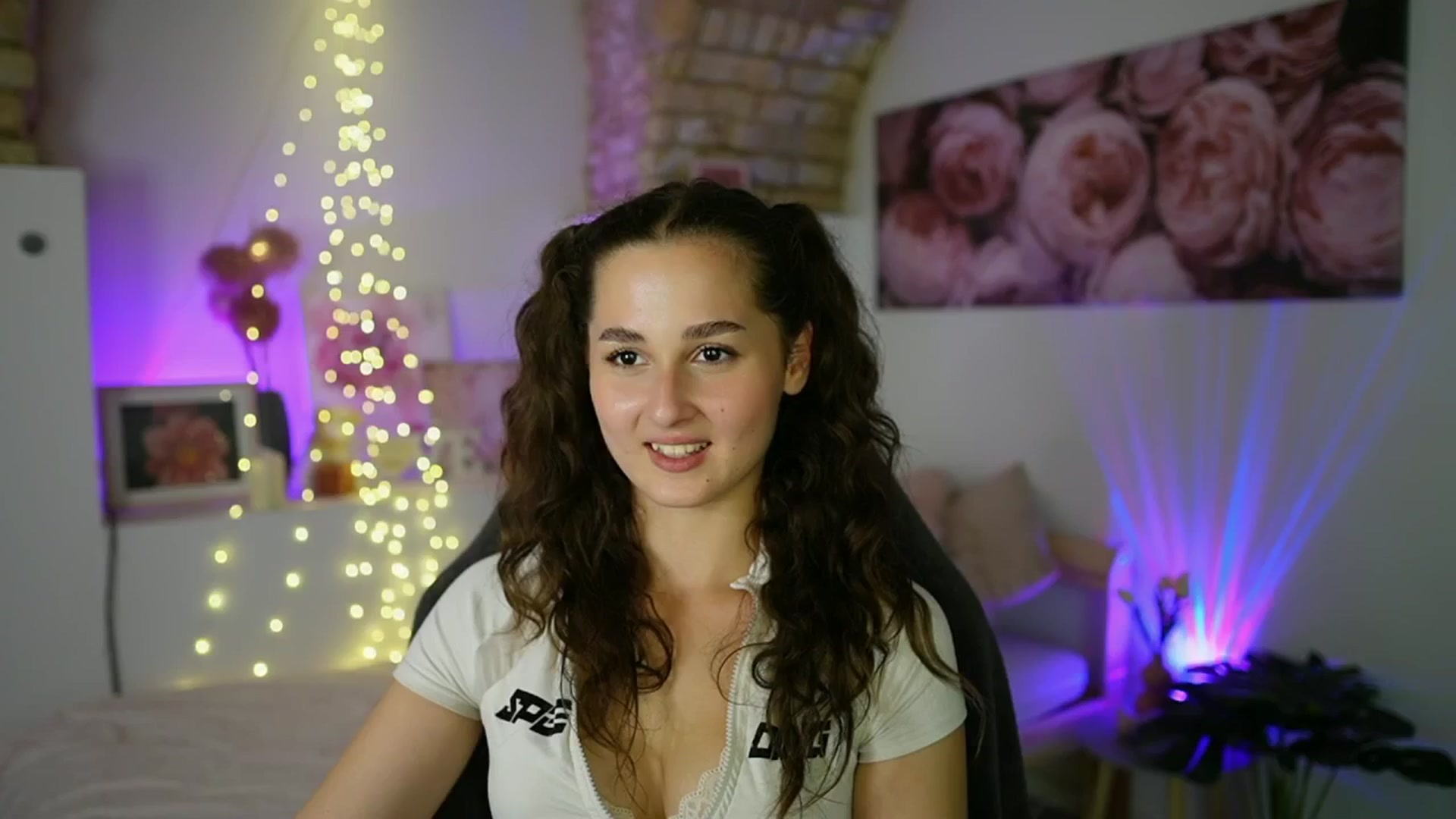 Gallery image thumbnail from Anita_Grey_'s myfreecams stream on, 08/10/2025, 22:56 image 6 of 20