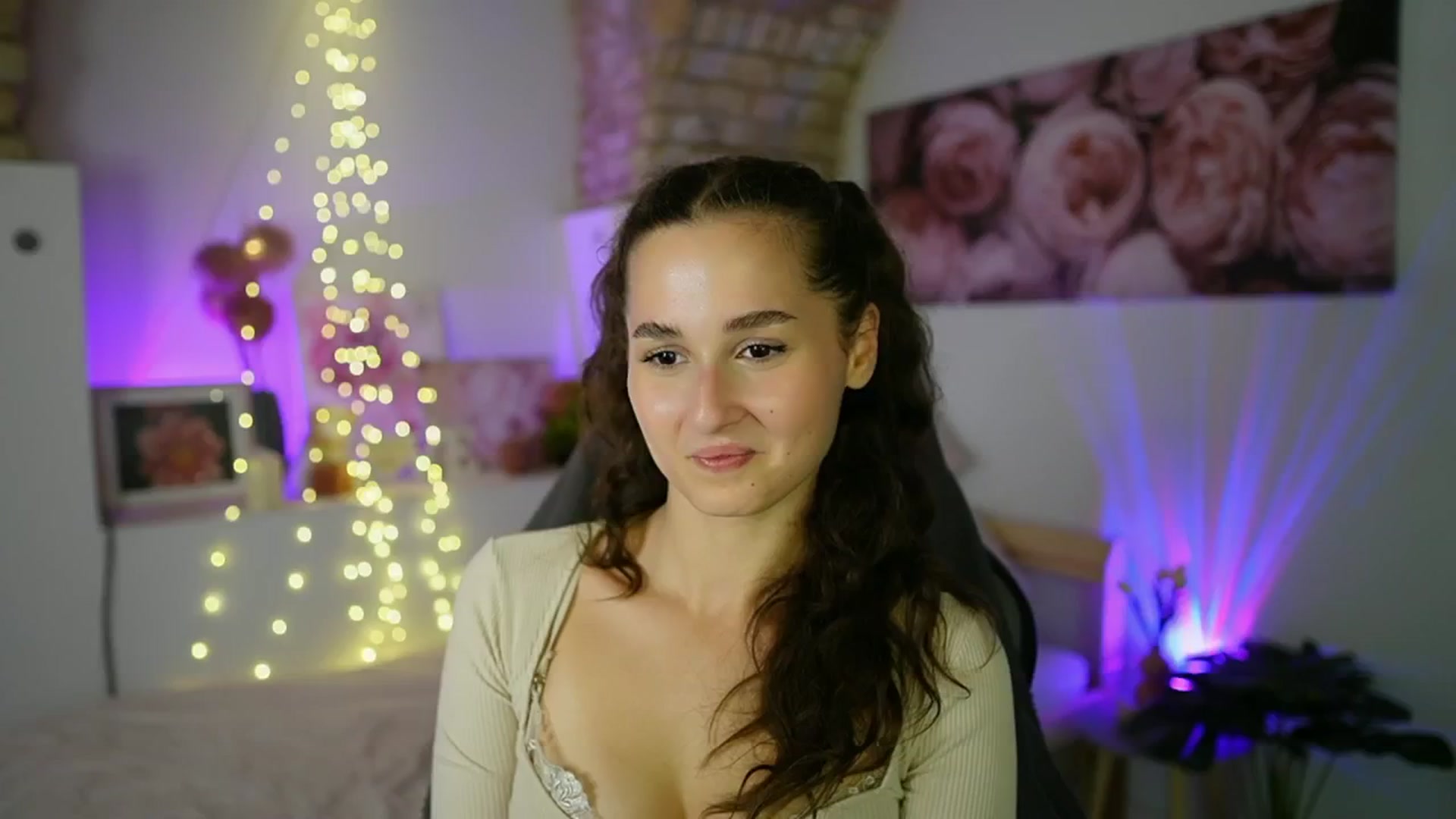 Gallery image thumbnail from Anita_Grey_'s myfreecams stream on, 08/11/2025, 20:17 image 5 of 20