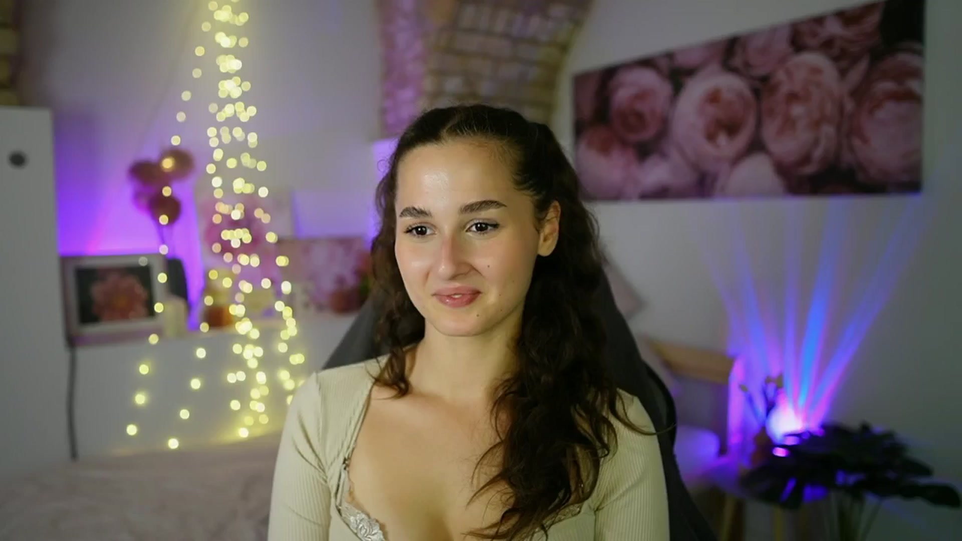 Gallery image thumbnail from Anita_Grey_'s myfreecams stream on, 08/11/2025, 20:17 image 9 of 20