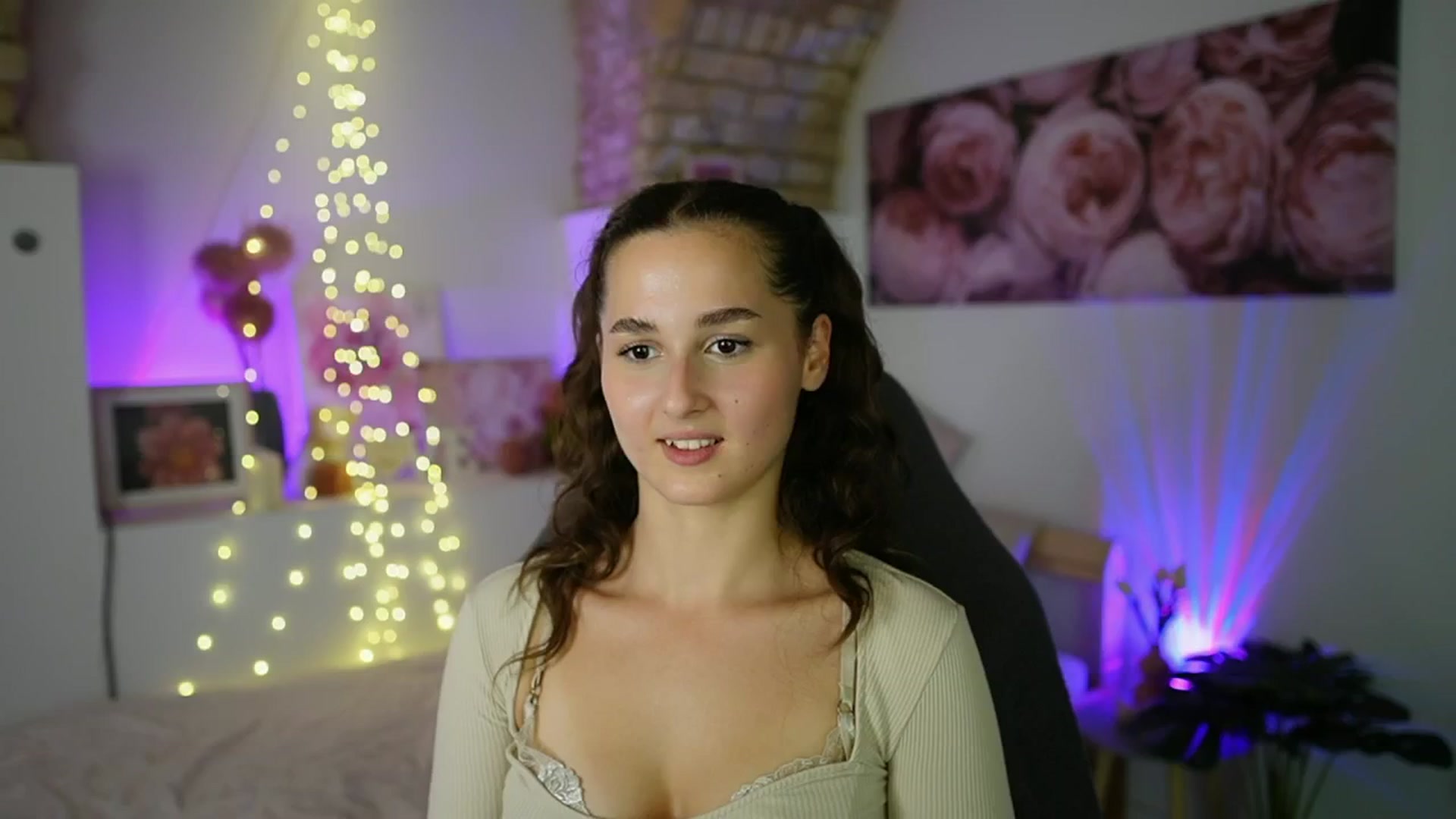 Gallery image thumbnail from Anita_Grey_'s myfreecams stream on, 08/11/2025, 22:37 image 16 of 20