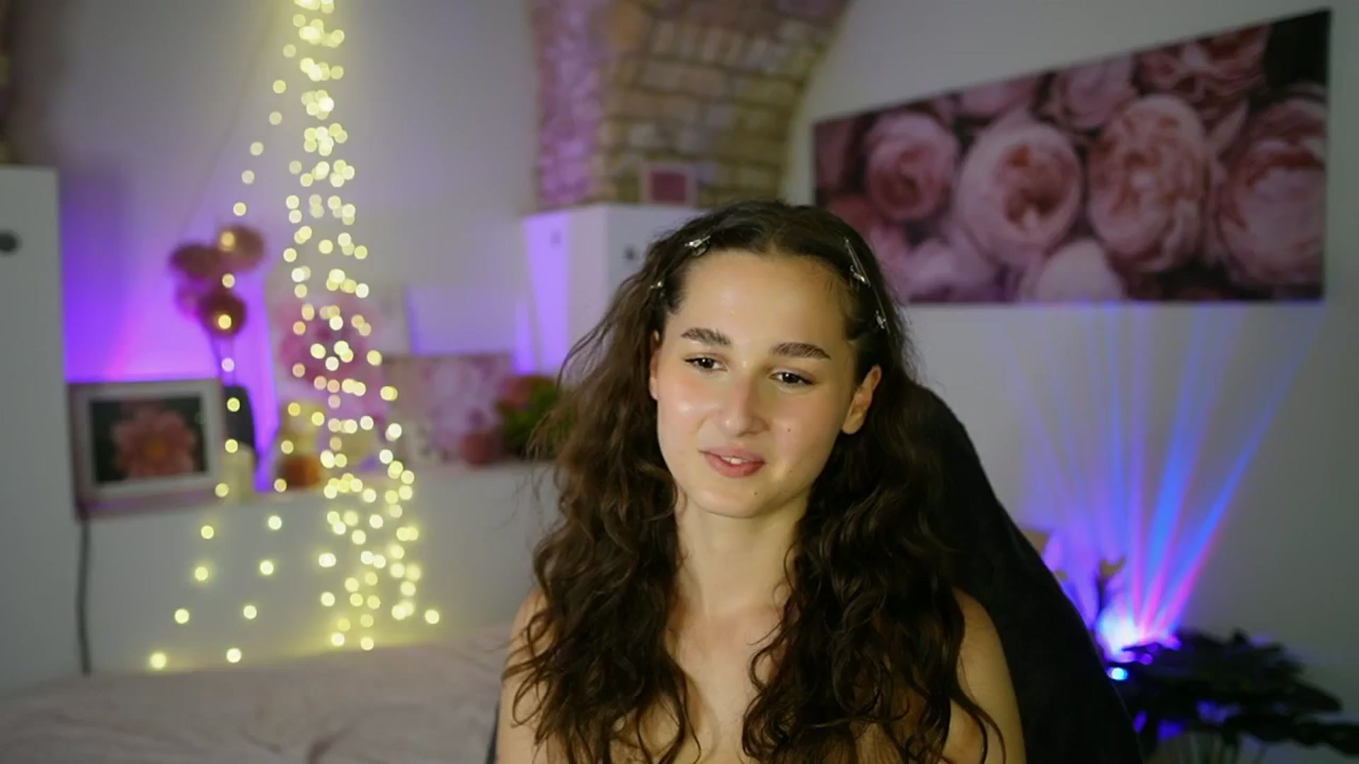Gallery image thumbnail from Anita_Grey_'s myfreecams stream on, 08/12/2025, 22:12 image 4 of 20