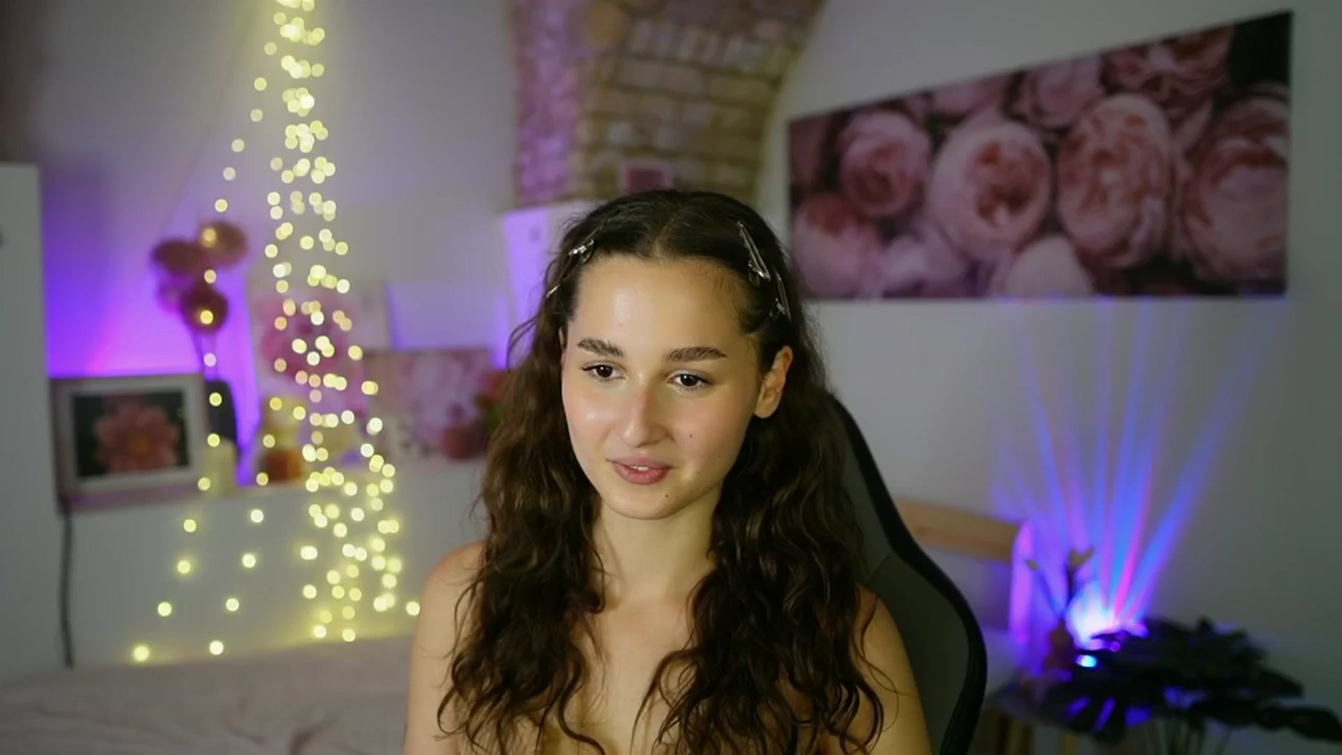Gallery image thumbnail from Anita_Grey_'s myfreecams stream on, 08/12/2025, 22:12 image 15 of 20