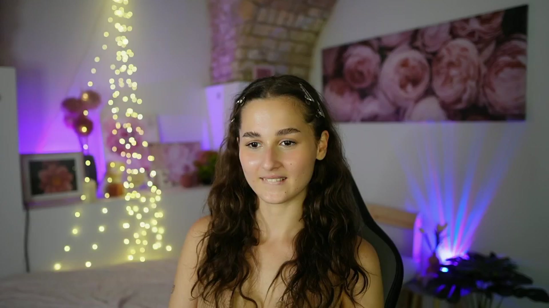 Gallery image thumbnail from Anita_Grey_'s myfreecams stream on, 08/12/2025, 22:12 image 14 of 20