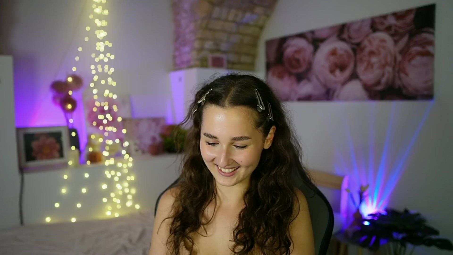 Gallery image thumbnail from Anita_Grey_'s myfreecams stream on, 08/12/2025, 23:12 image 8 of 20