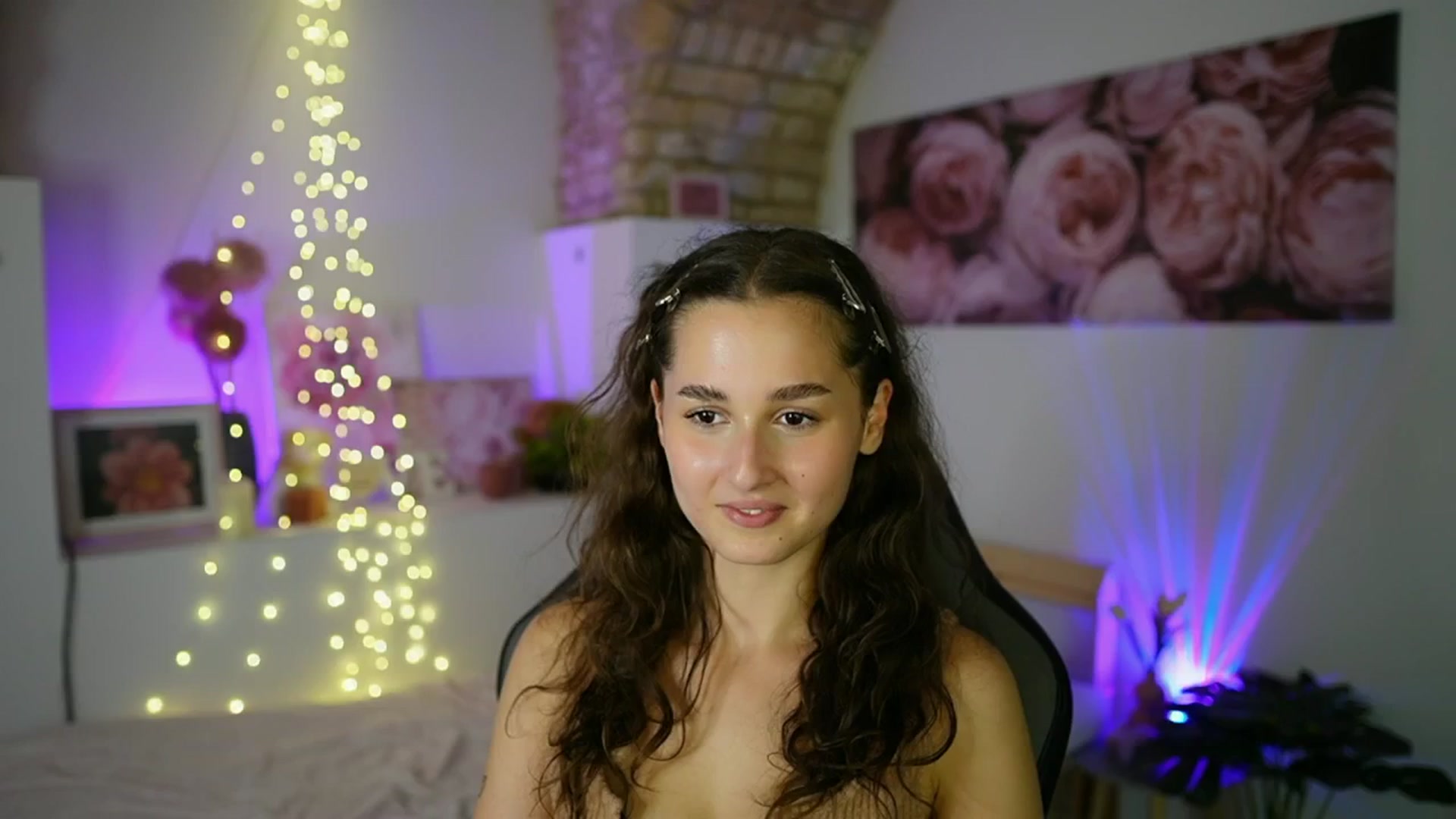 Gallery image thumbnail from Anita_Grey_'s myfreecams stream on, 08/12/2025, 23:12 image 5 of 20