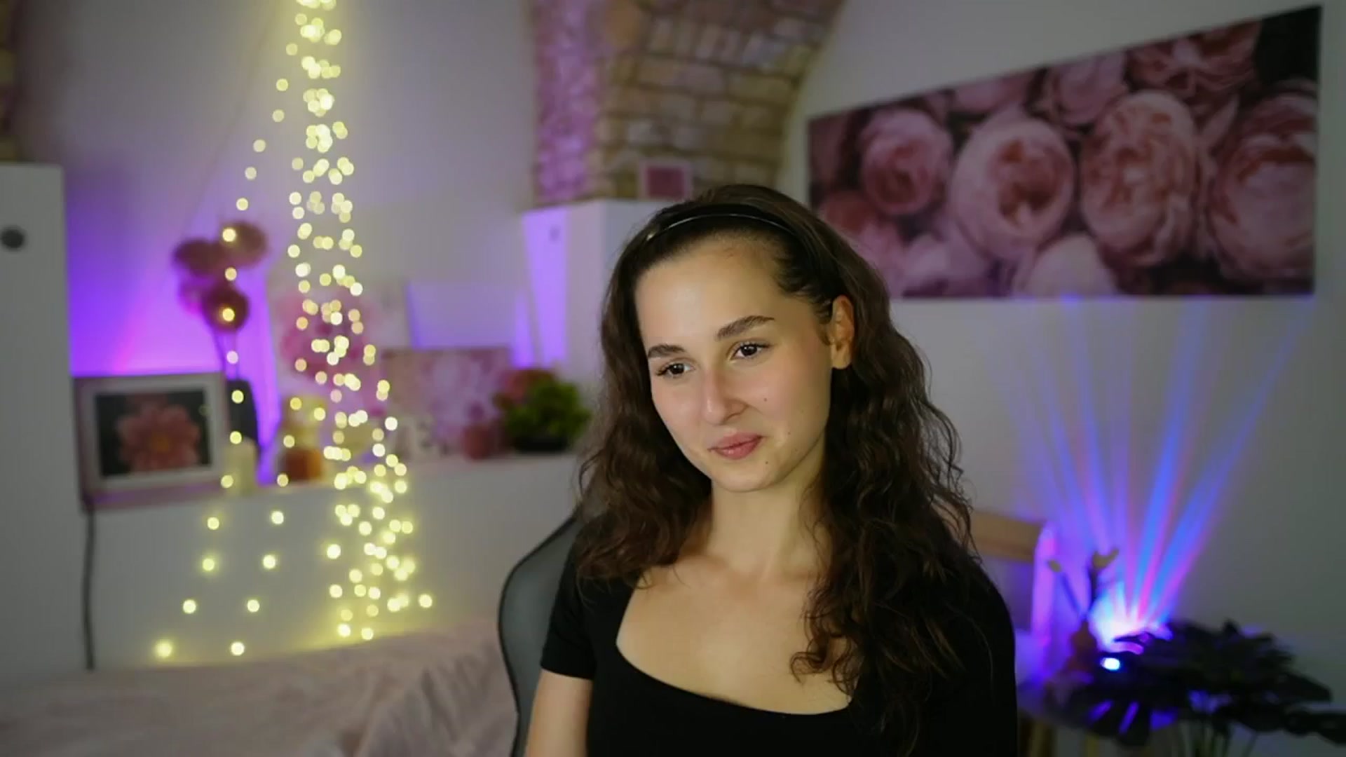 Gallery image thumbnail from Anita_Grey_'s myfreecams stream on, 08/13/2025, 18:47 image 1 of 20