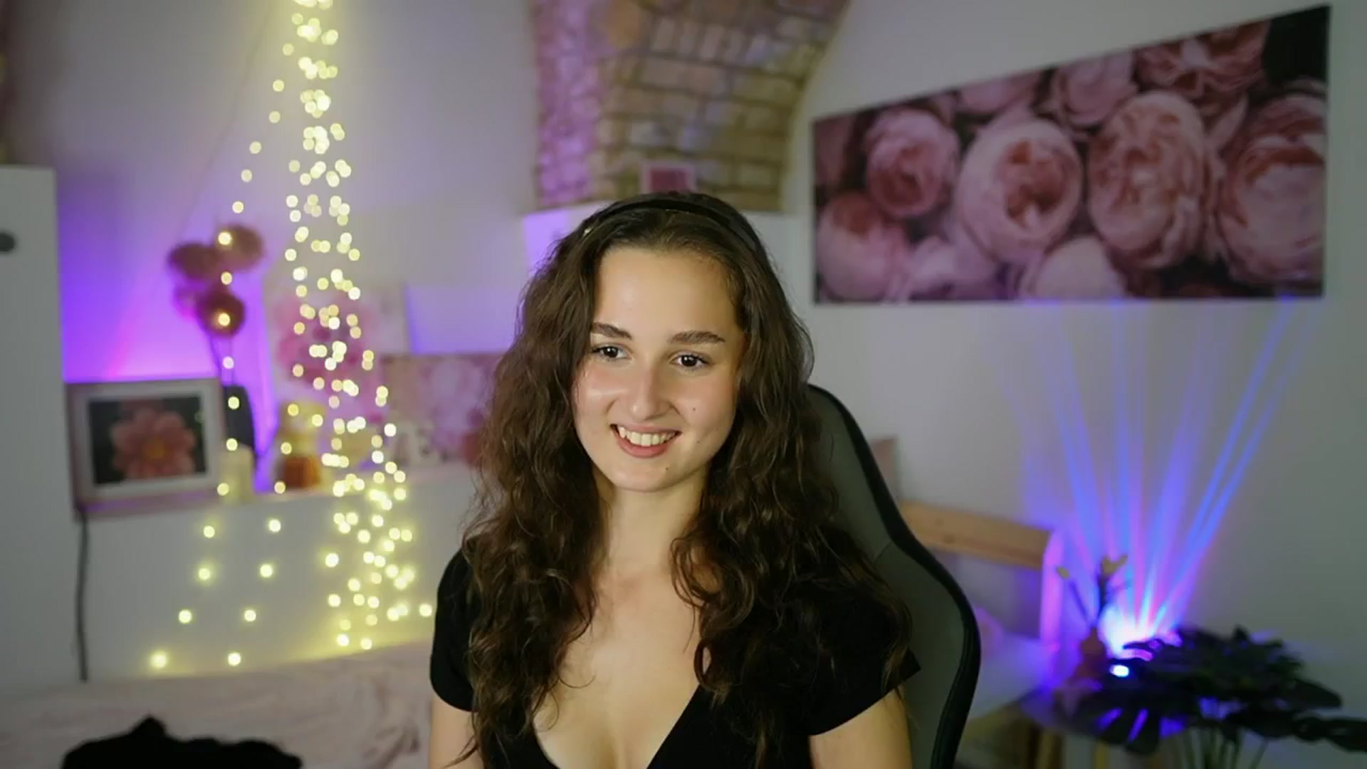 Gallery image thumbnail from Anita_Grey_'s myfreecams stream on, 08/13/2025, 21:44 image 5 of 20