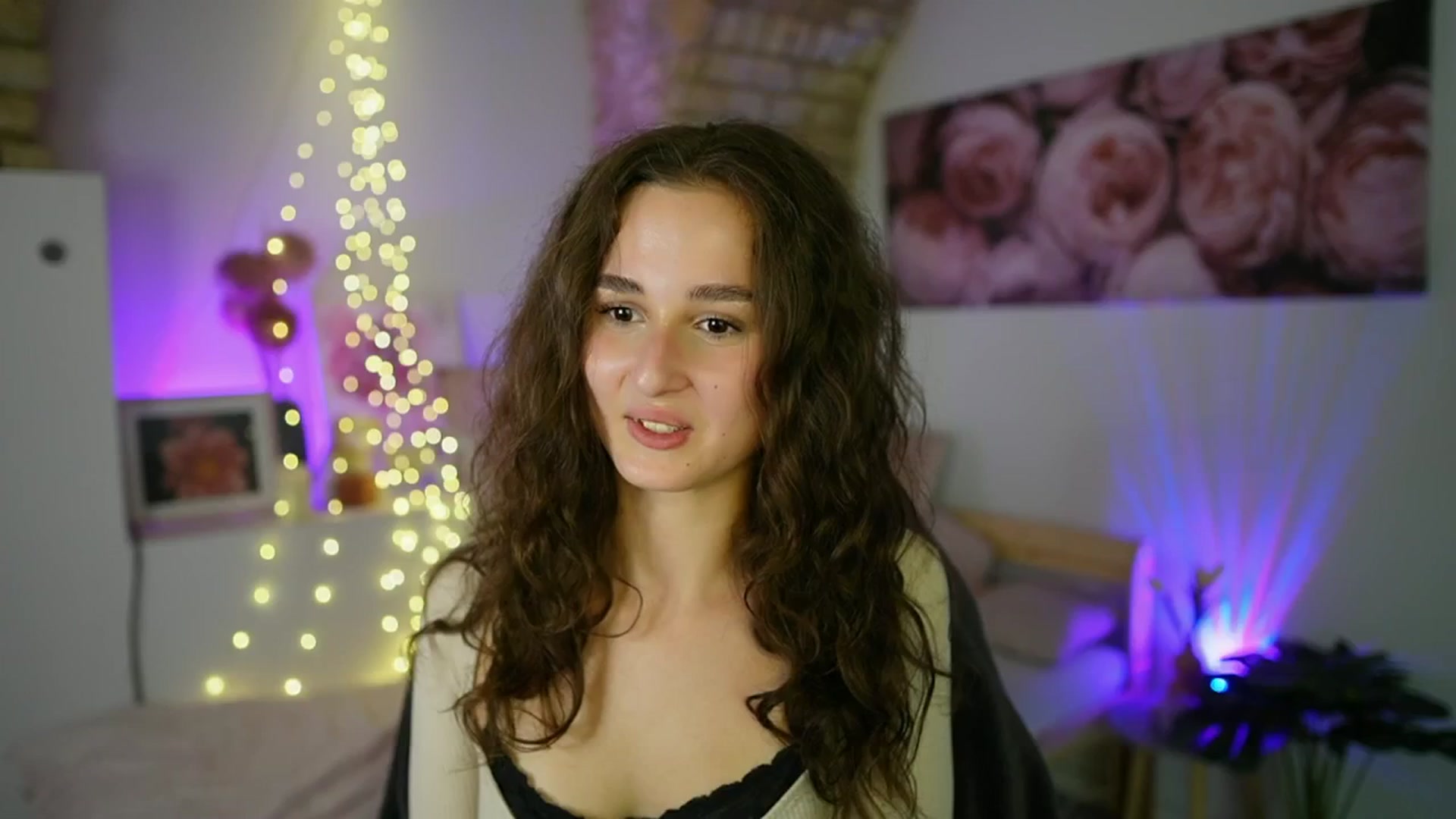 Gallery image thumbnail from Anita_Grey_'s myfreecams stream on, 08/17/2025, 20:36 image 15 of 20