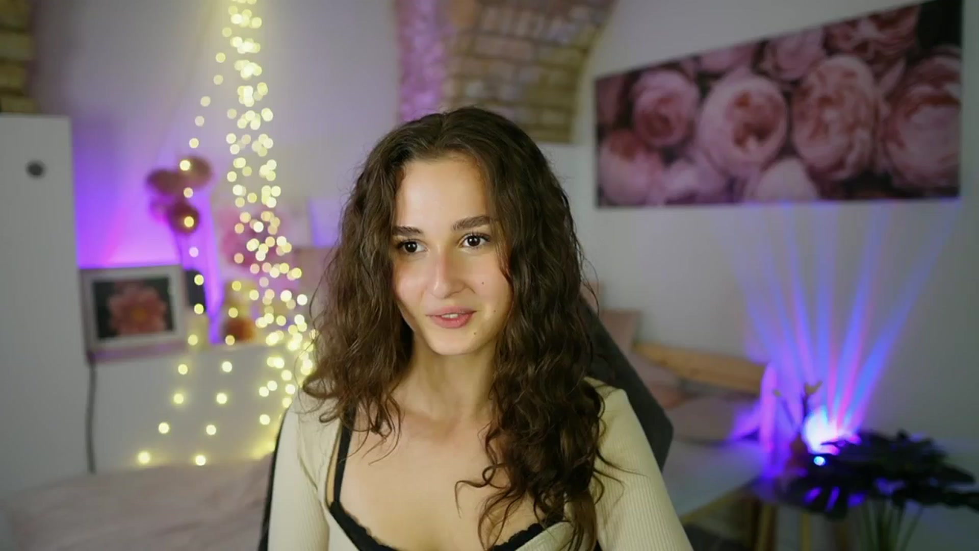 Gallery image thumbnail from Anita_Grey_'s myfreecams stream on, 08/18/2025, 24:05 image 2 of 20