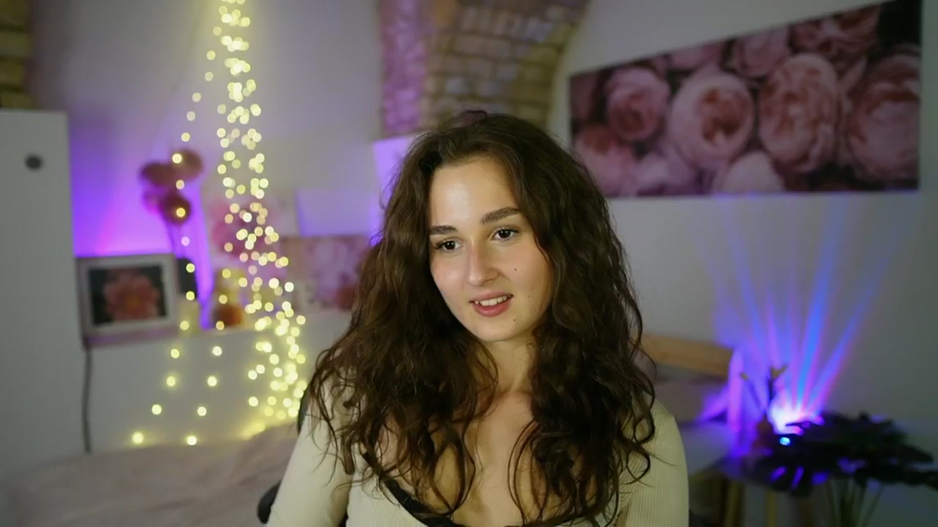 Gallery image thumbnail from Anita_Grey_'s myfreecams stream on, 08/18/2025, 24:05 image 20 of 20