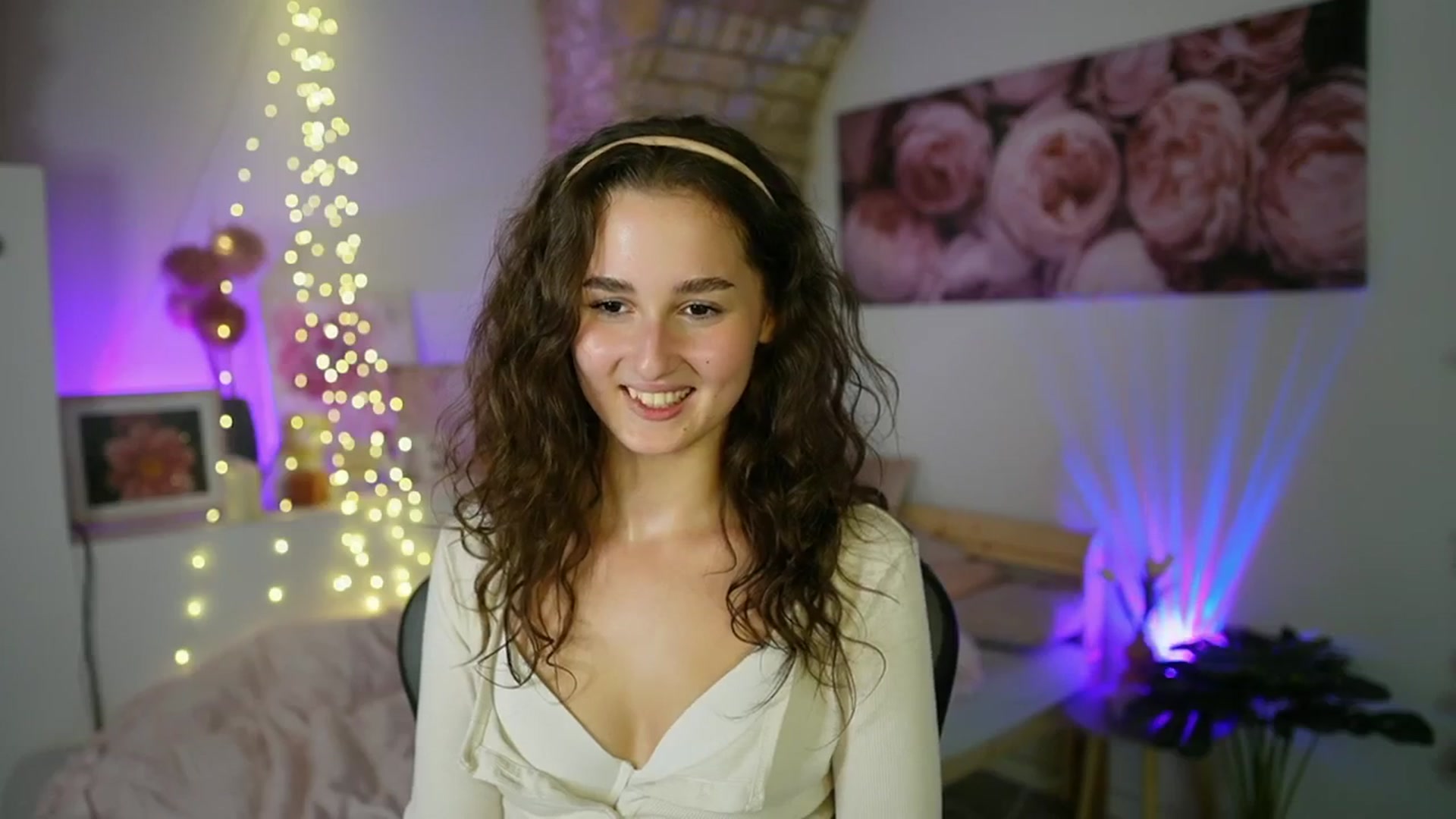 Gallery image thumbnail from Anita_Grey_'s myfreecams stream on, 08/18/2025, 20:49 image 6 of 20