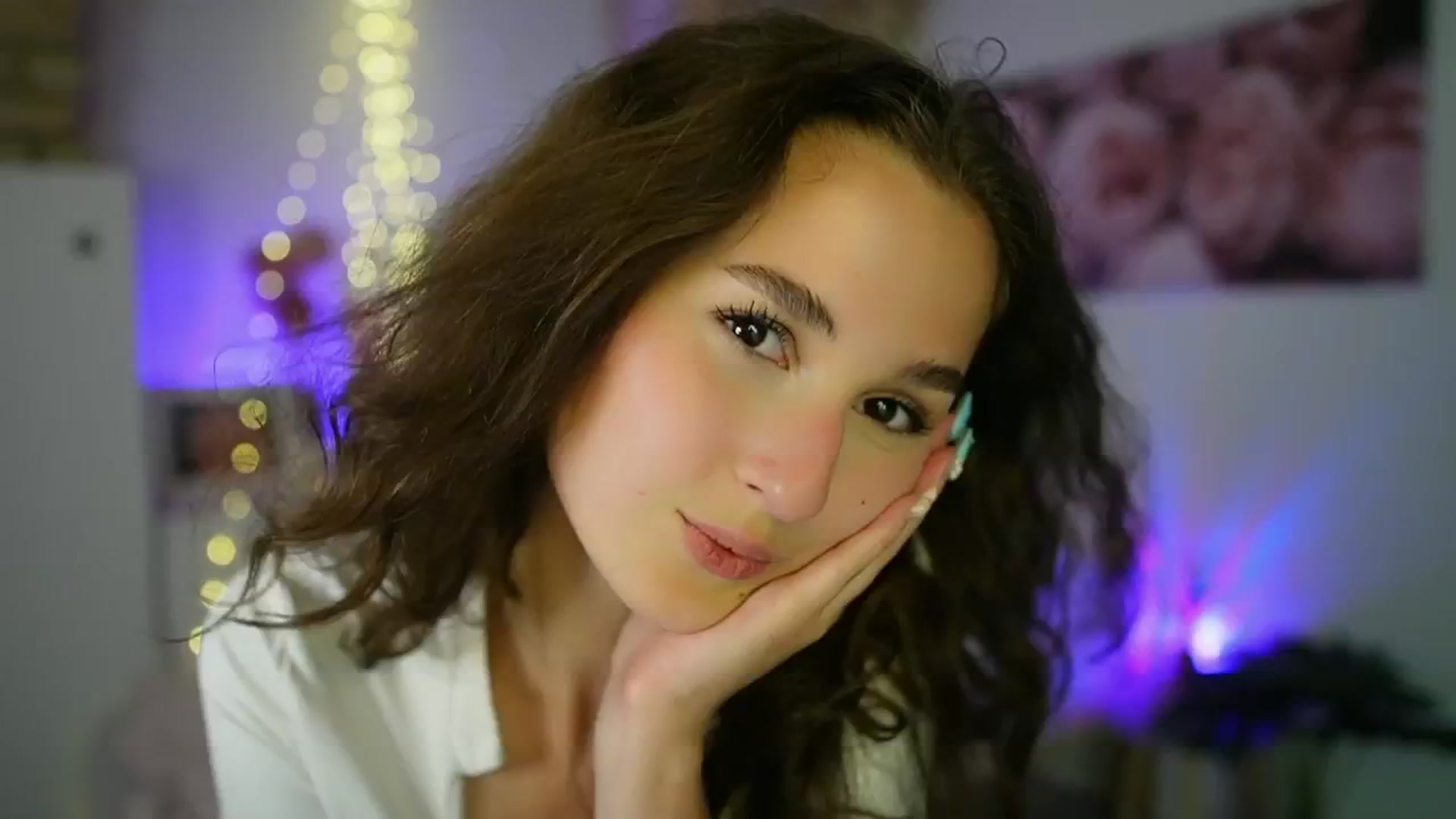 Gallery image thumbnail from Anita_Grey_'s myfreecams stream on, 08/26/2025, 19:32 image 11 of 20
