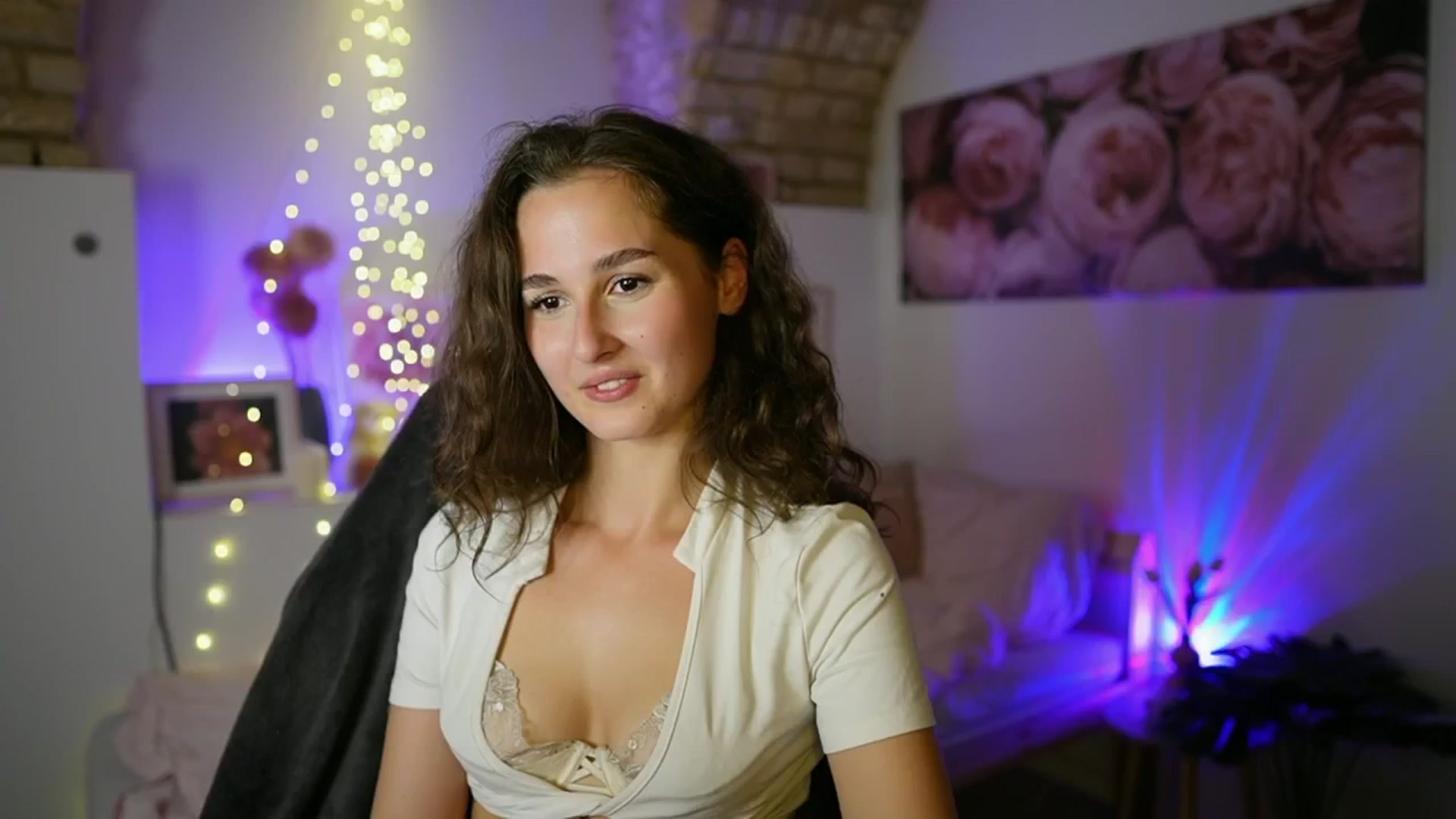 Gallery image thumbnail from Anita_Grey_'s myfreecams stream on, 08/26/2025, 21:36 image 12 of 20