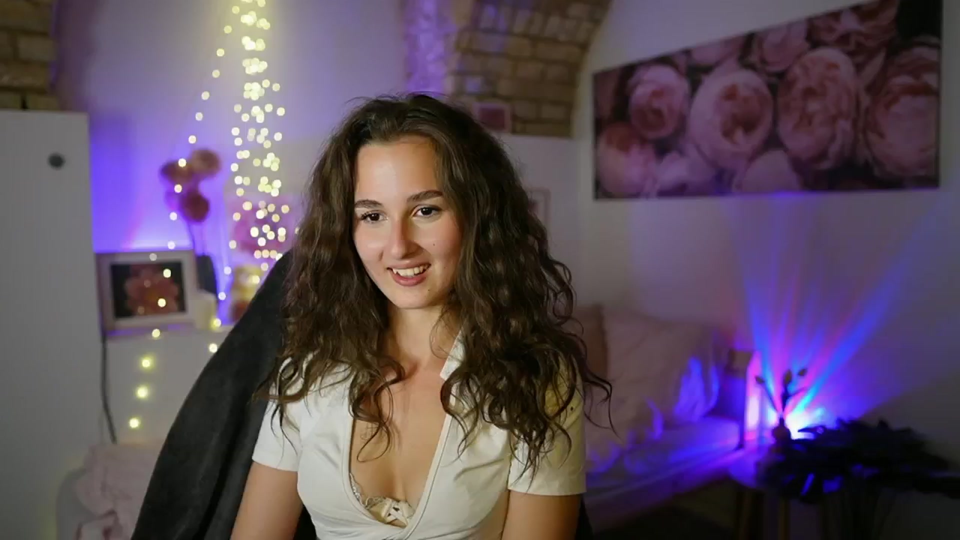 Gallery image thumbnail from Anita_Grey_'s myfreecams stream on, 08/26/2025, 21:36 image 8 of 20