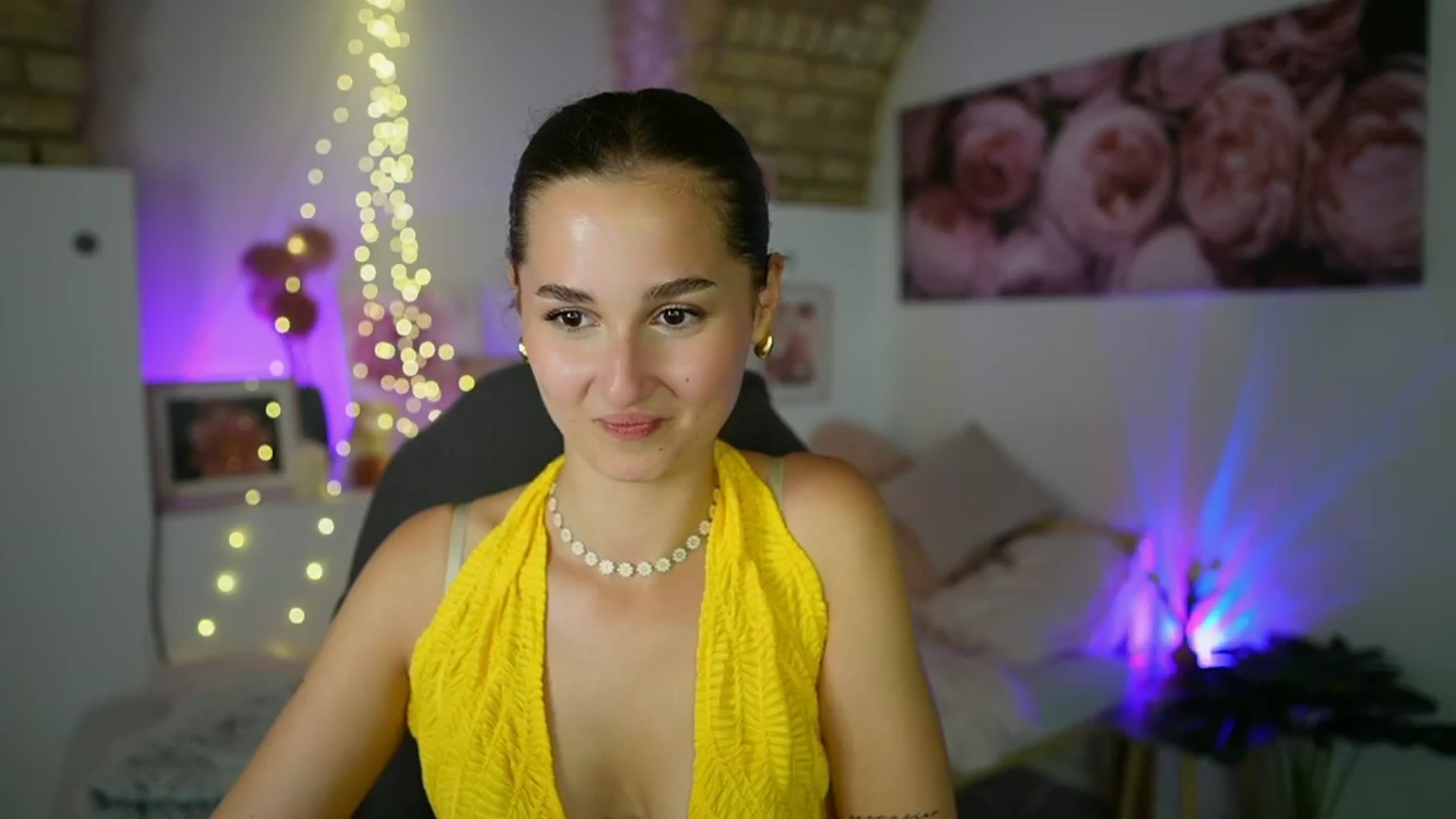 Gallery image thumbnail from Anita_Grey_'s myfreecams stream on, 08/27/2025, 20:44 image 16 of 20