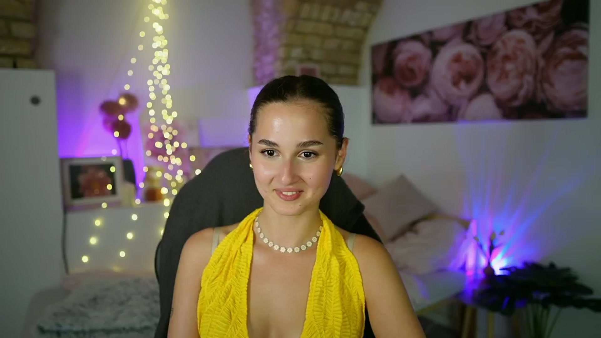 Gallery image thumbnail from Anita_Grey_'s myfreecams stream on, 08/27/2025, 20:44 image 12 of 20