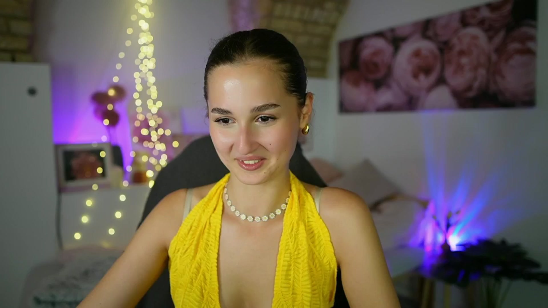 Gallery image thumbnail from Anita_Grey_'s myfreecams stream on, 08/27/2025, 20:44 image 17 of 20