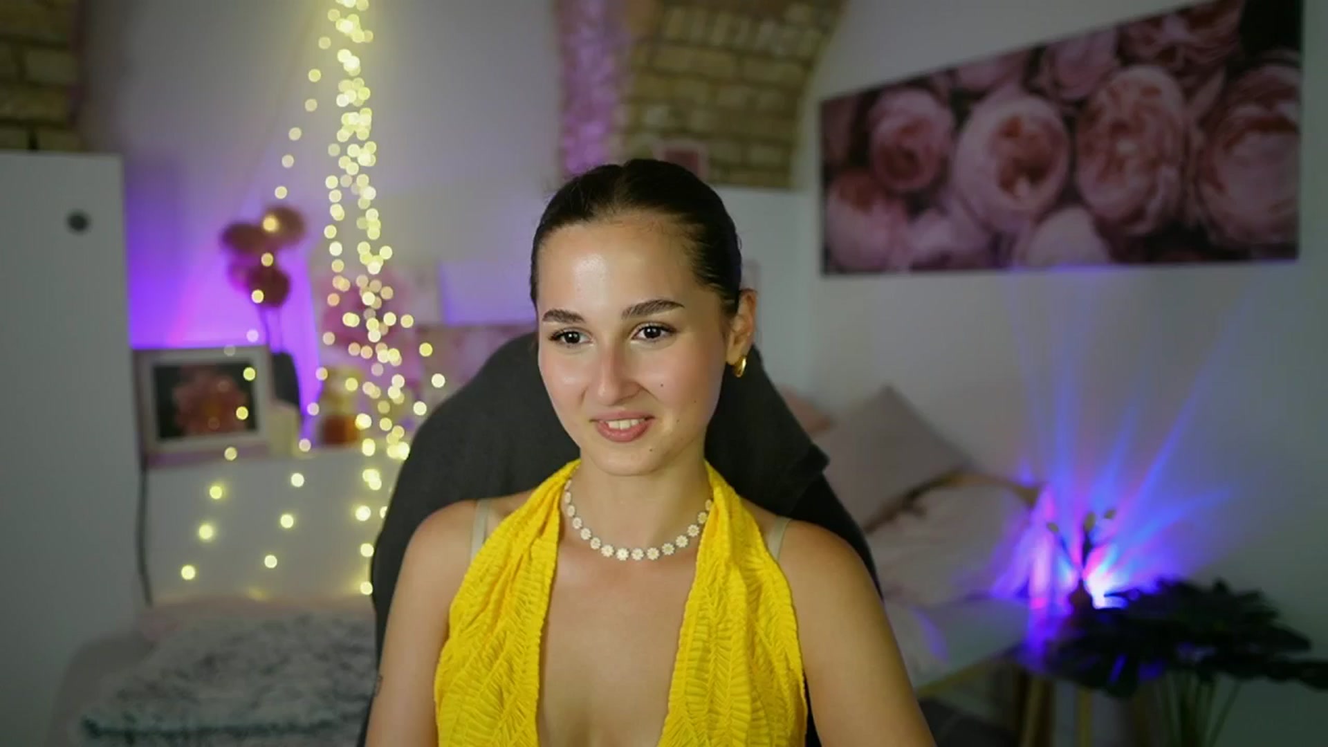 Gallery image thumbnail from Anita_Grey_'s myfreecams stream on, 08/27/2025, 20:44 image 10 of 20